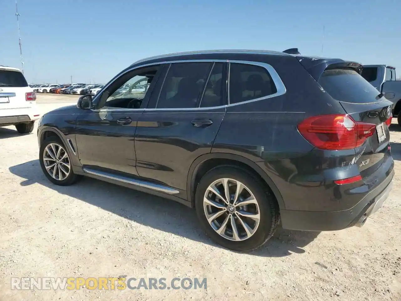2 fotografías del automóvil dañado 5UXTR9C54KLP77893 BMW X3 2019