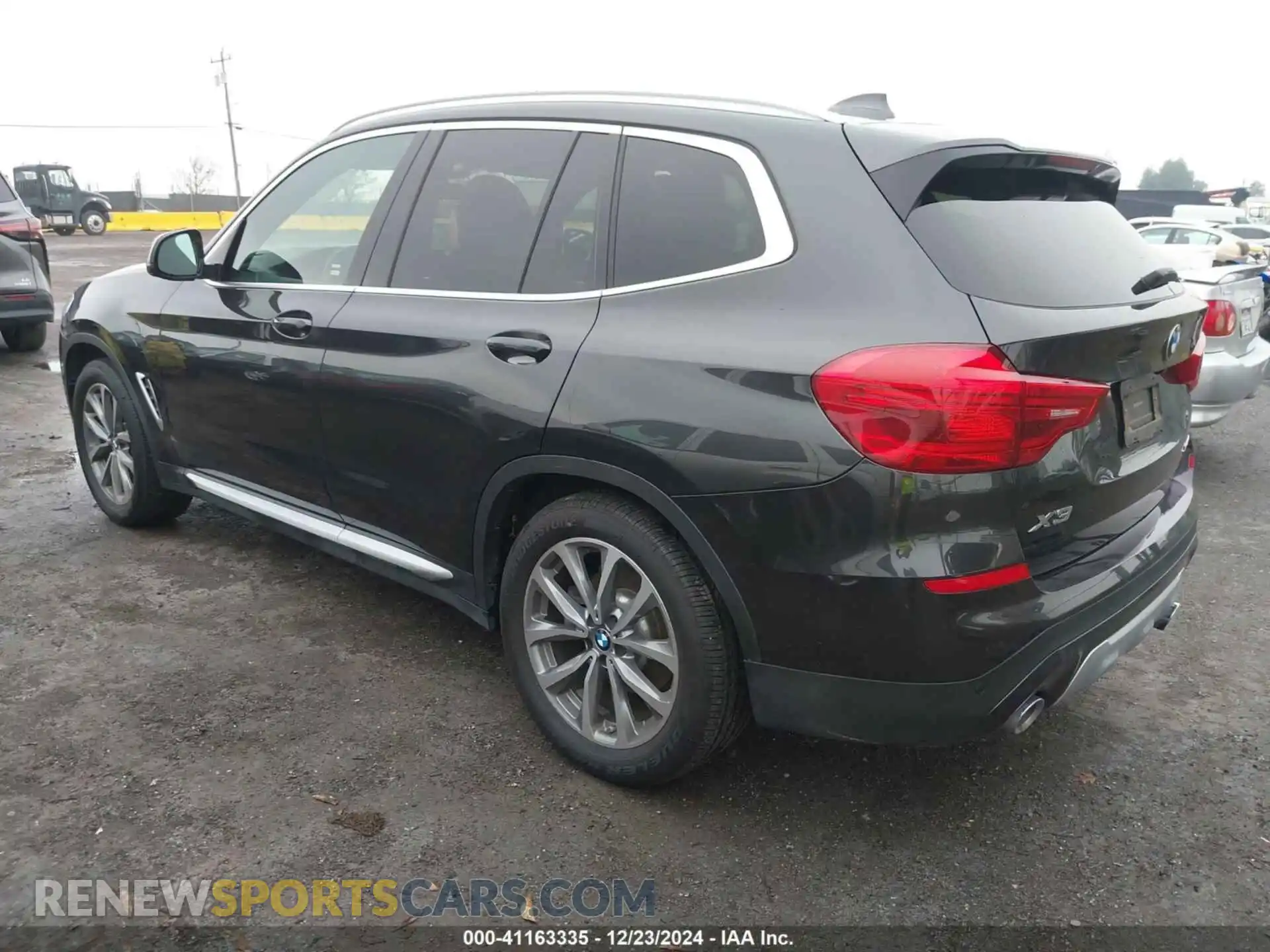 3 Photograph of a damaged car 5UXTR9C54KLR03637 BMW X3 2019
