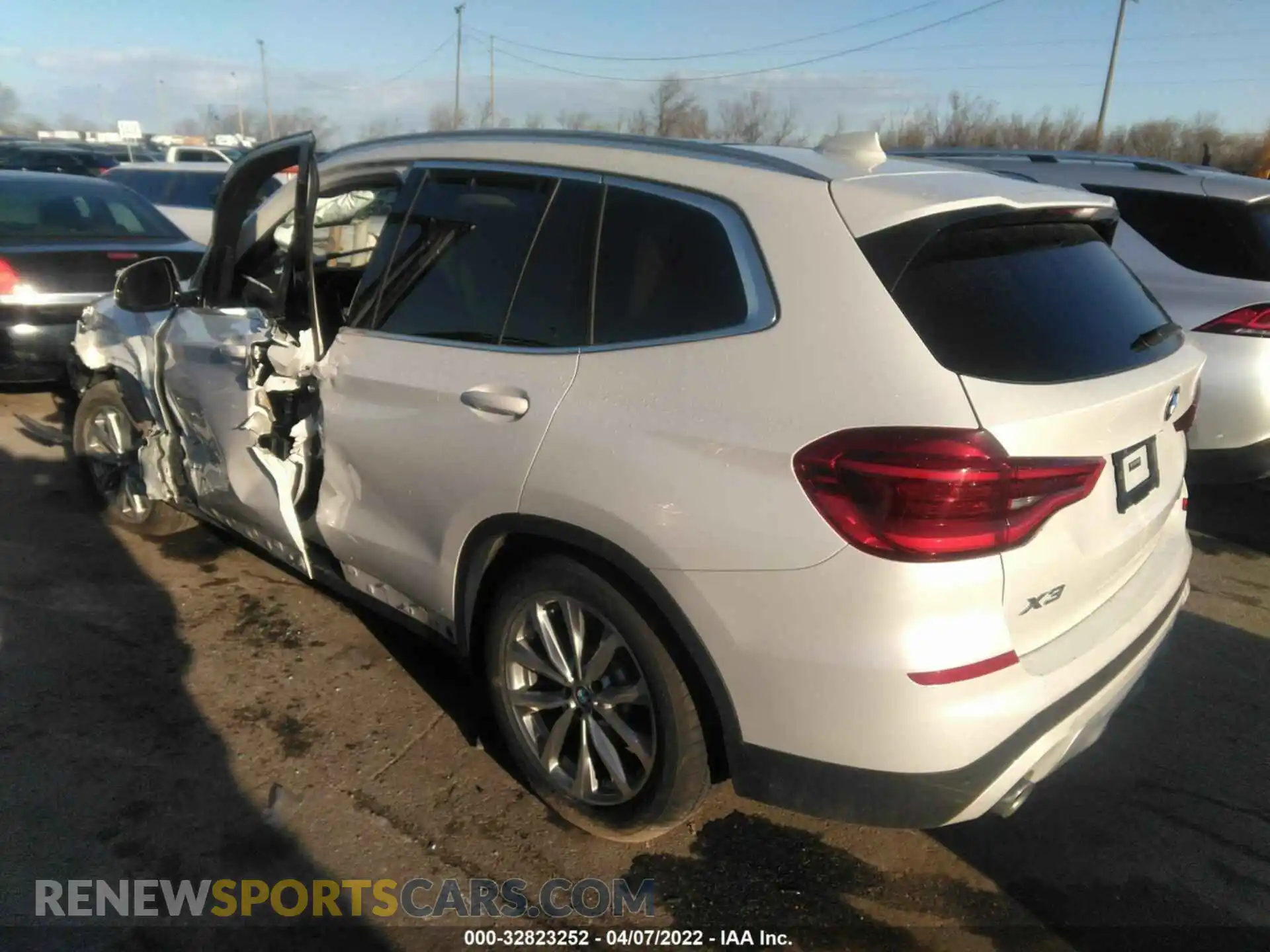 3 Photograph of a damaged car 5UXTR9C55KLD96847 BMW X3 2019