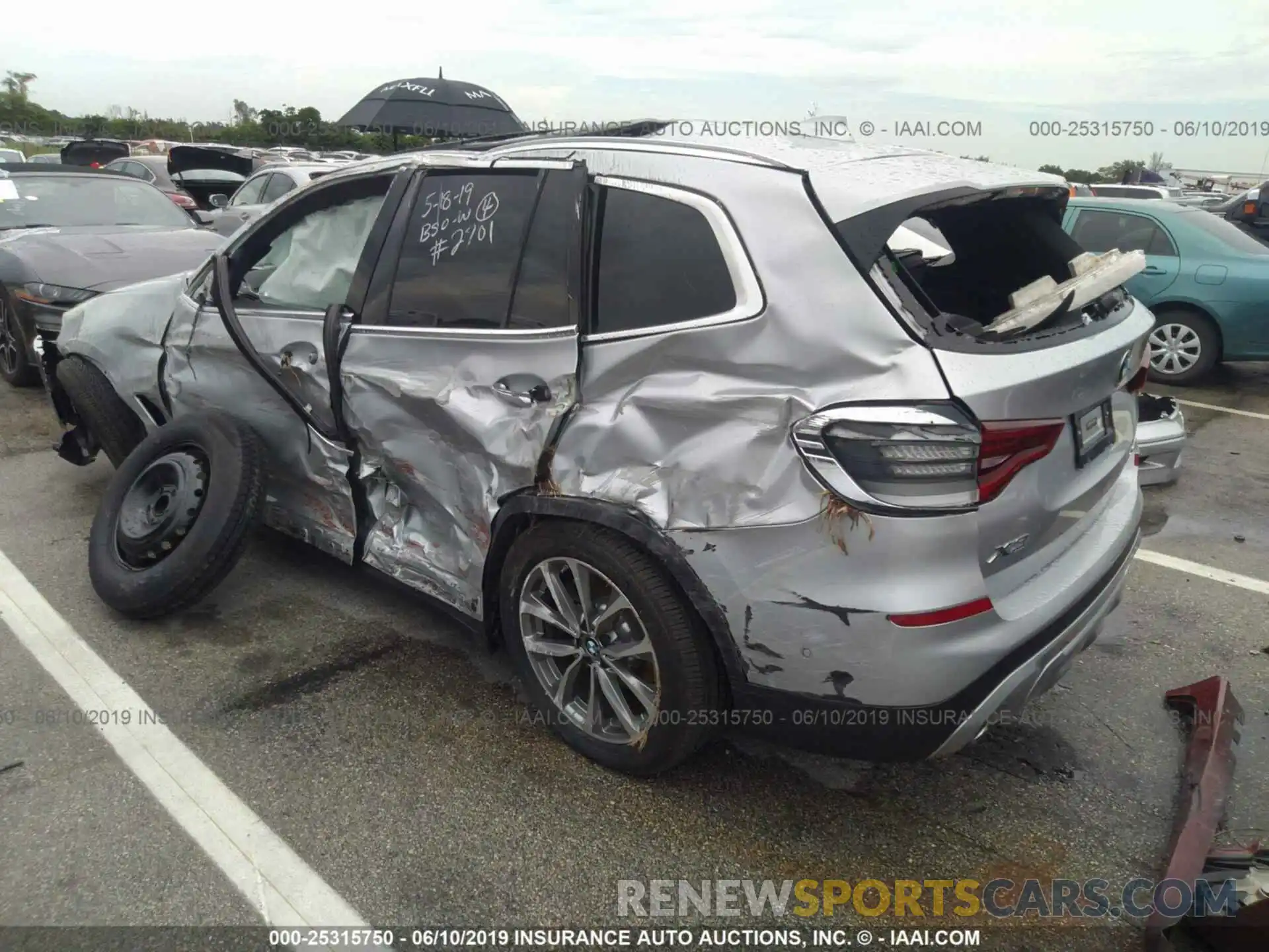 3 Photograph of a damaged car 5UXTR9C55KLP82701 BMW X3 2019