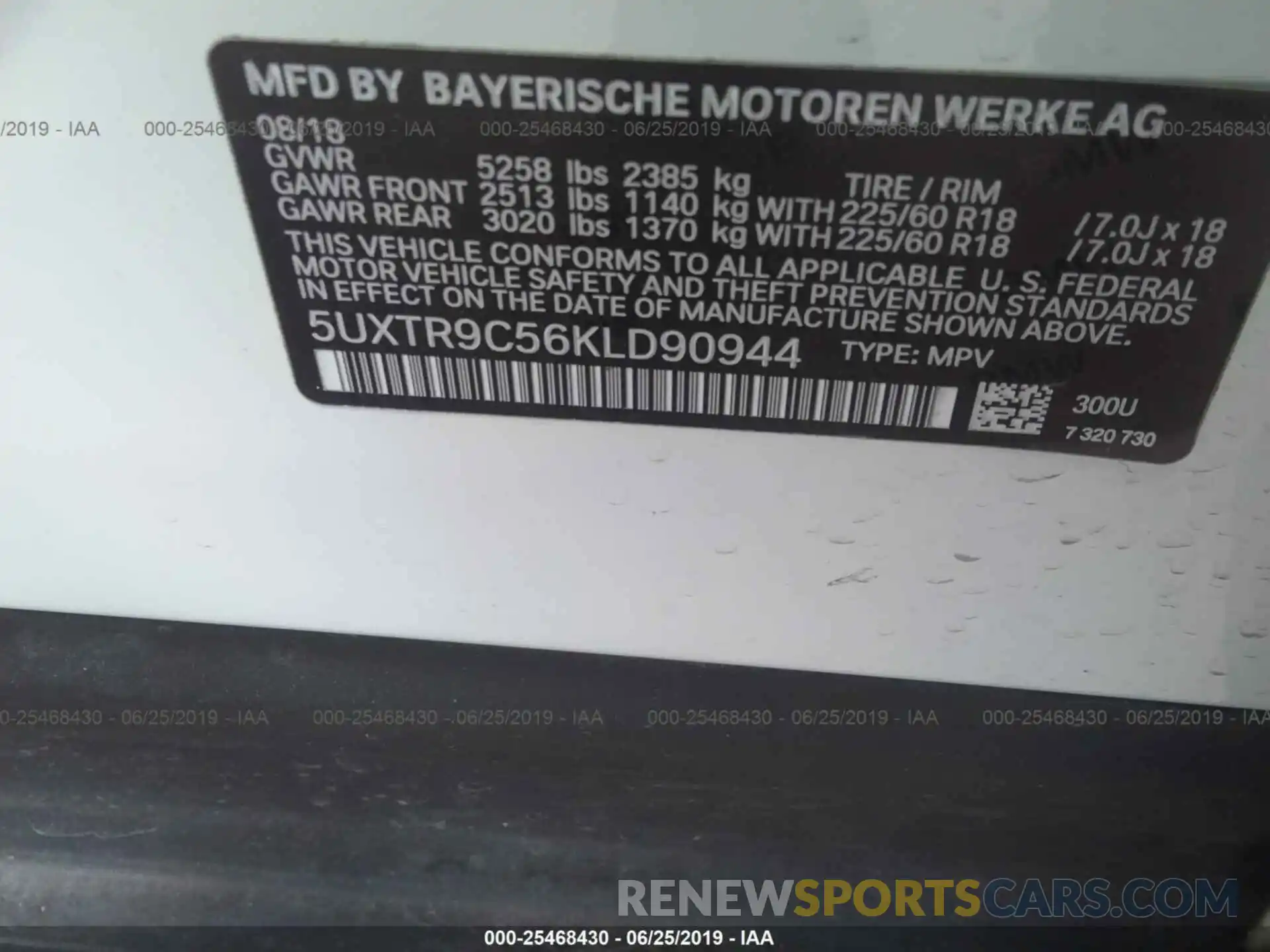 9 Photograph of a damaged car 5UXTR9C56KLD90944 BMW X3 2019