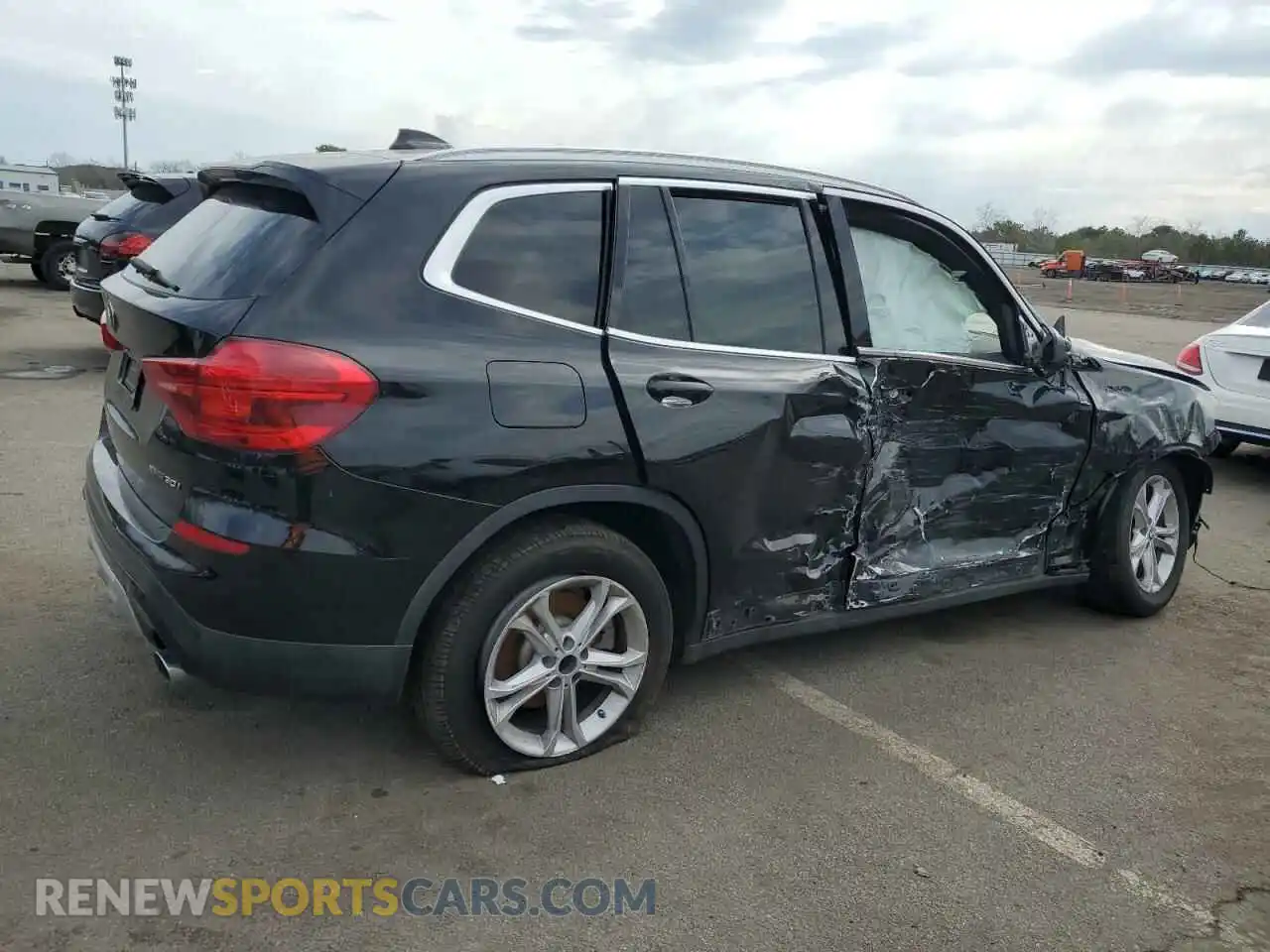 3 Photograph of a damaged car 5UXTR9C56KLD91088 BMW X3 2019