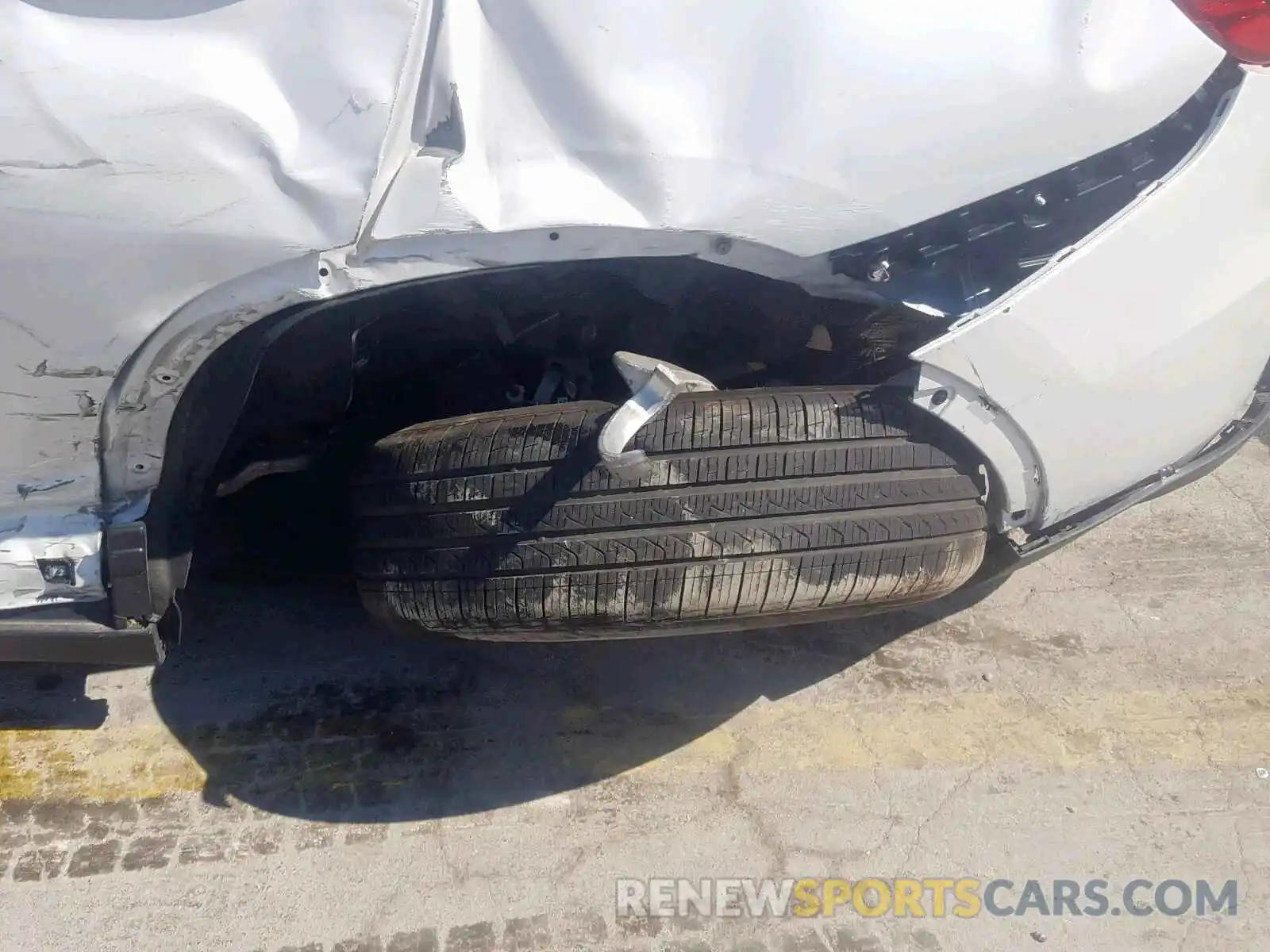 9 Photograph of a damaged car 5UXTR9C56KLD91267 BMW X3 2019