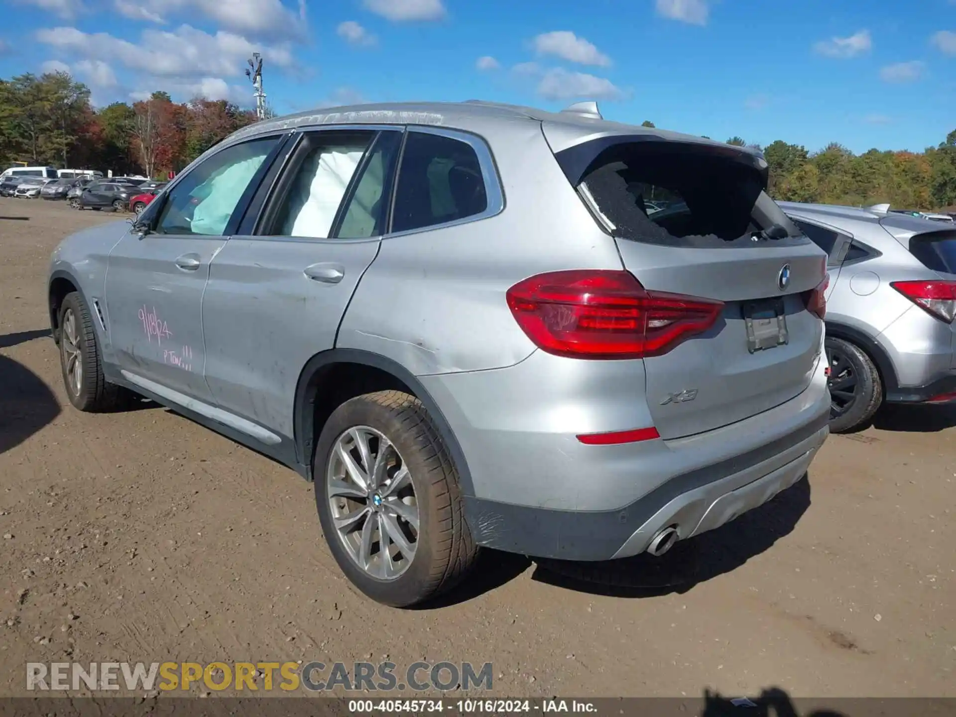 3 Photograph of a damaged car 5UXTR9C56KLE12778 BMW X3 2019