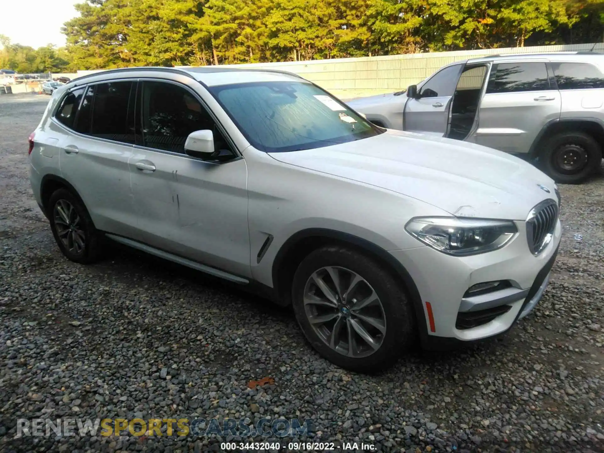 1 Photograph of a damaged car 5UXTR9C56KLP77457 BMW X3 2019
