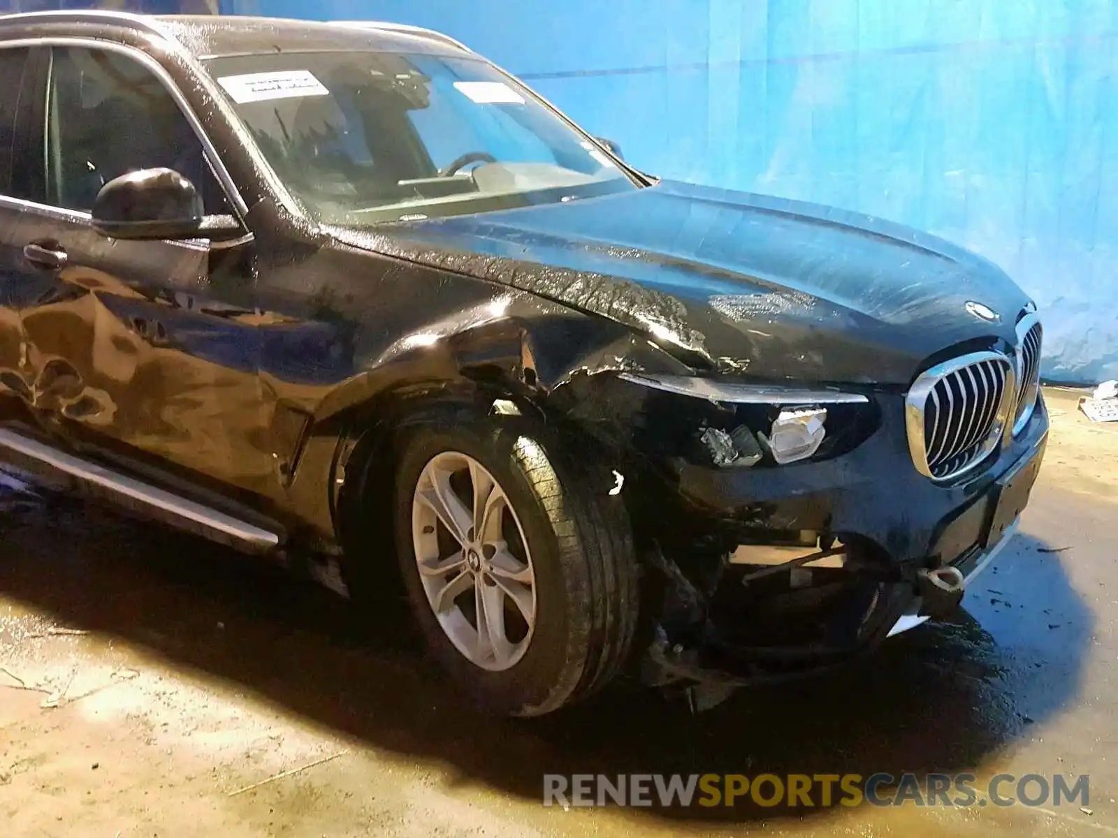 9 Photograph of a damaged car 5UXTR9C57KLD91374 BMW X3 2019
