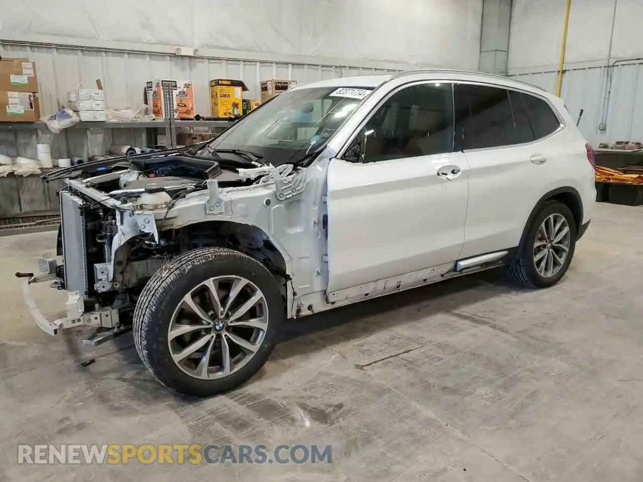 1 Фотография поврежденного автомобиля 5UXTR9C57KLE11980 BMW X3 2019