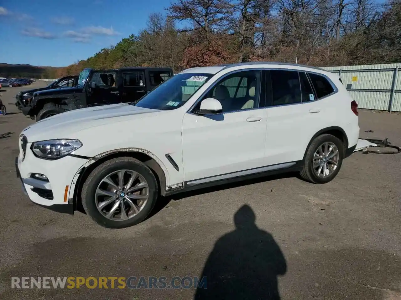 1 Photograph of a damaged car 5UXTR9C57KLE15821 BMW X3 2019