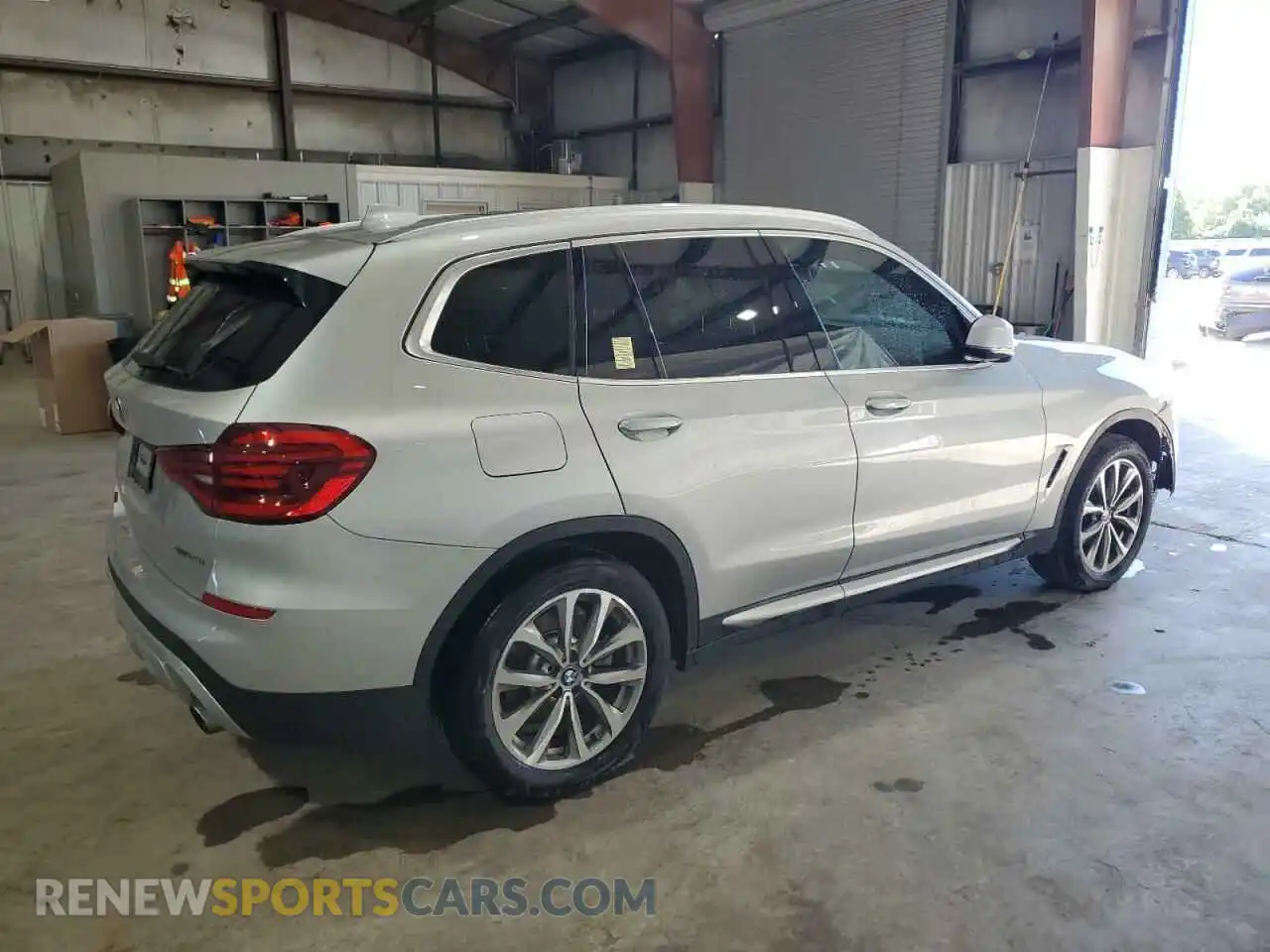3 Photograph of a damaged car 5UXTR9C57KLE17441 BMW X3 2019