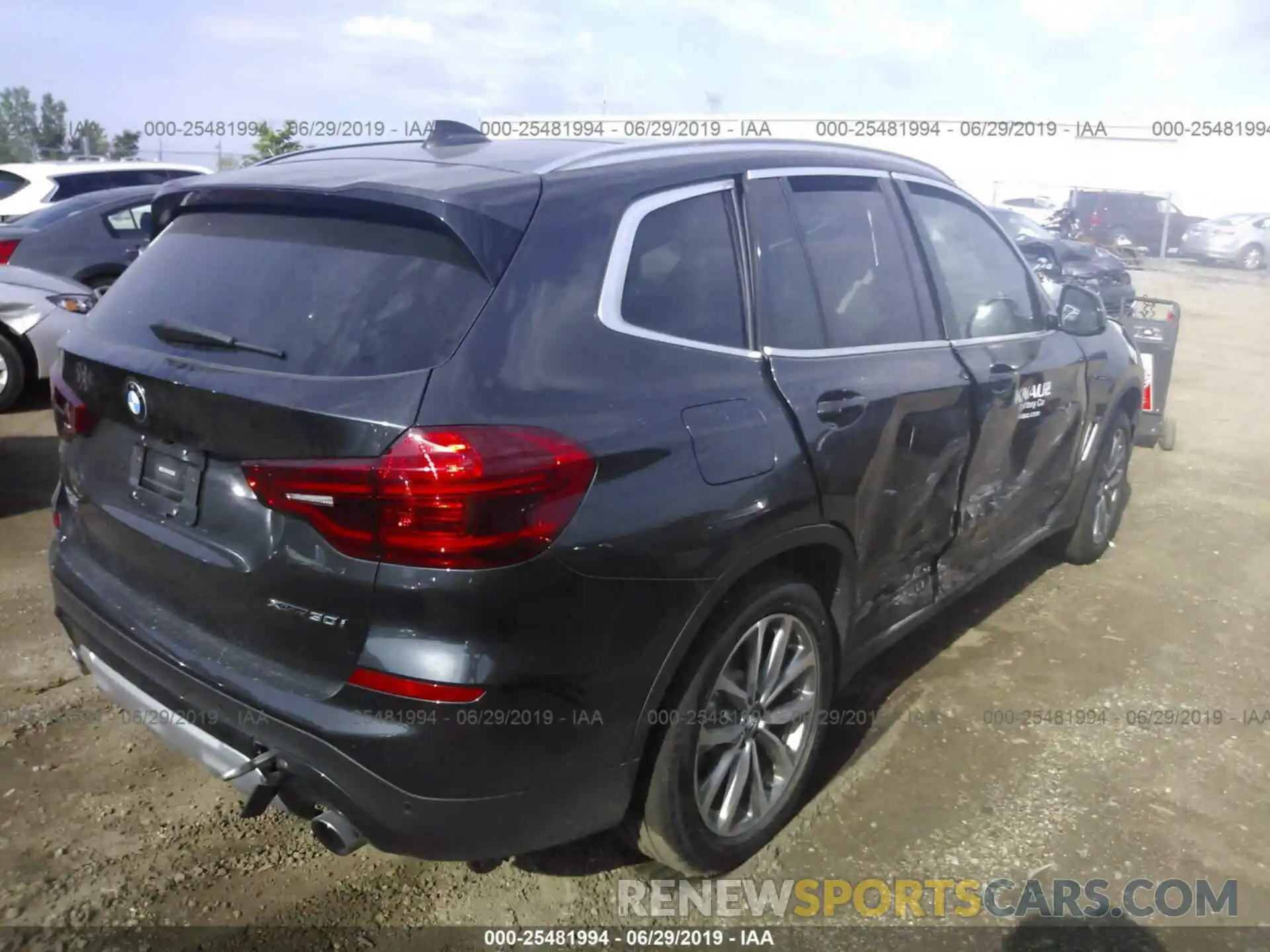 4 Photograph of a damaged car 5UXTR9C57KLE18041 BMW X3 2019