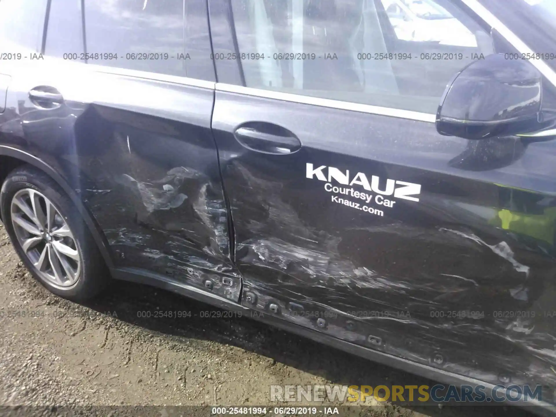 6 Photograph of a damaged car 5UXTR9C57KLE18041 BMW X3 2019