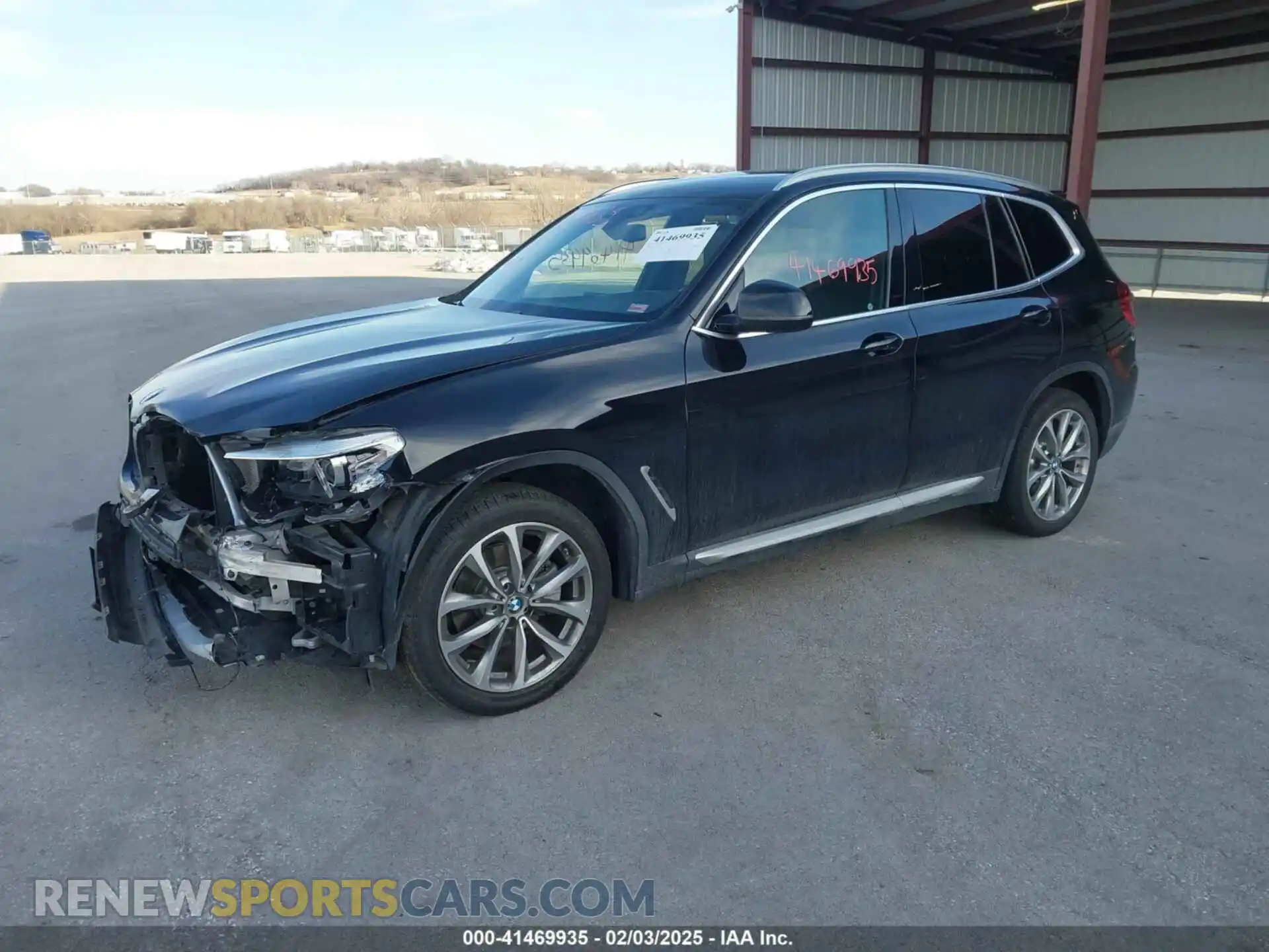 2 Photograph of a damaged car 5UXTR9C57KLE19335 BMW X3 2019