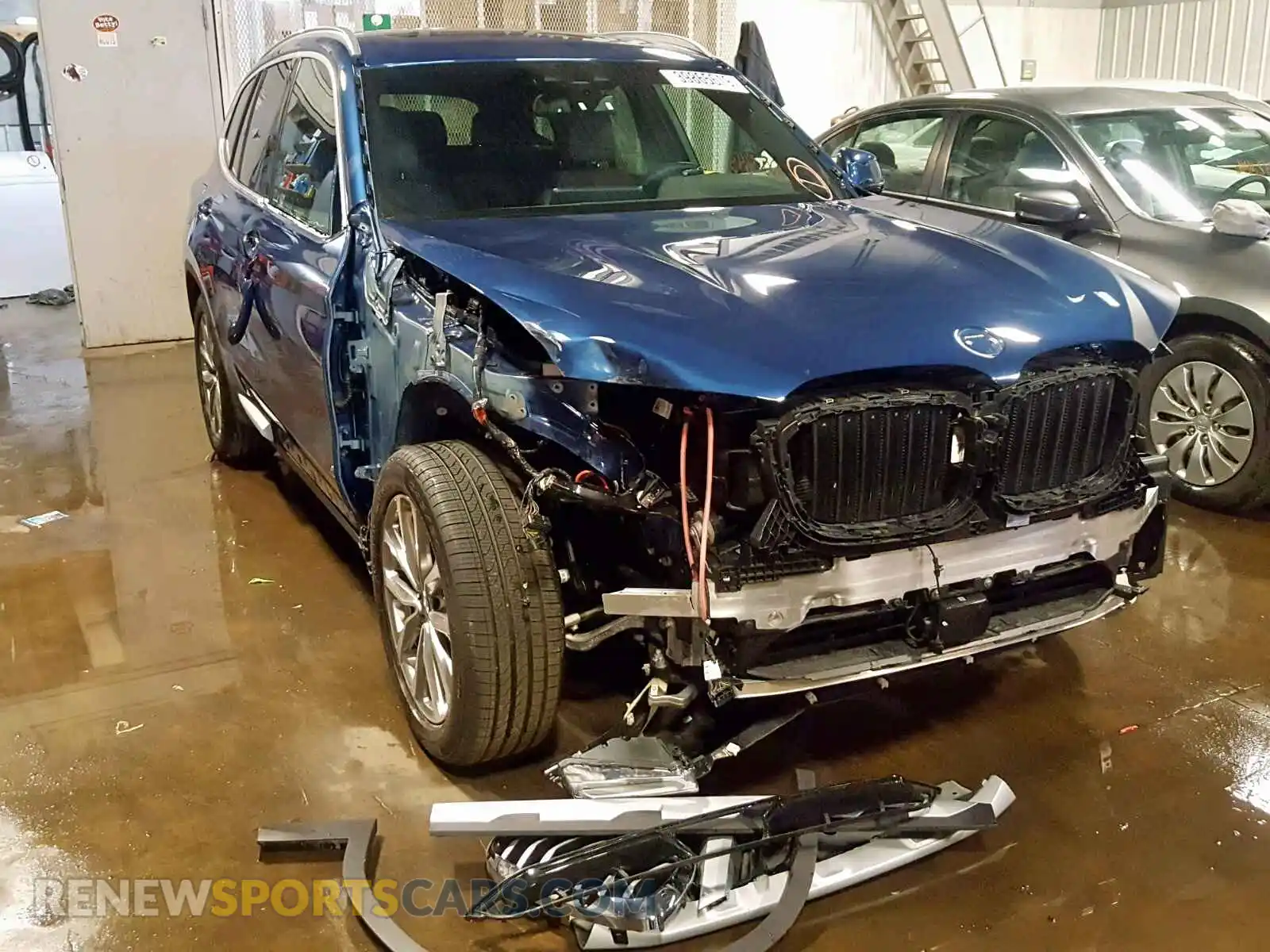 1 Photograph of a damaged car 5UXTR9C57KLE20453 BMW X3 2019