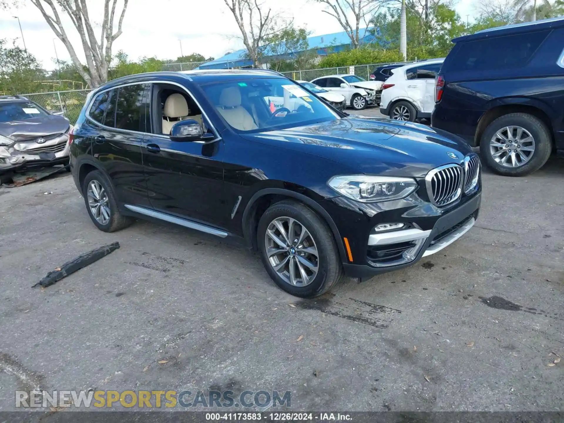 1 Photograph of a damaged car 5UXTR9C57KLP77113 BMW X3 2019