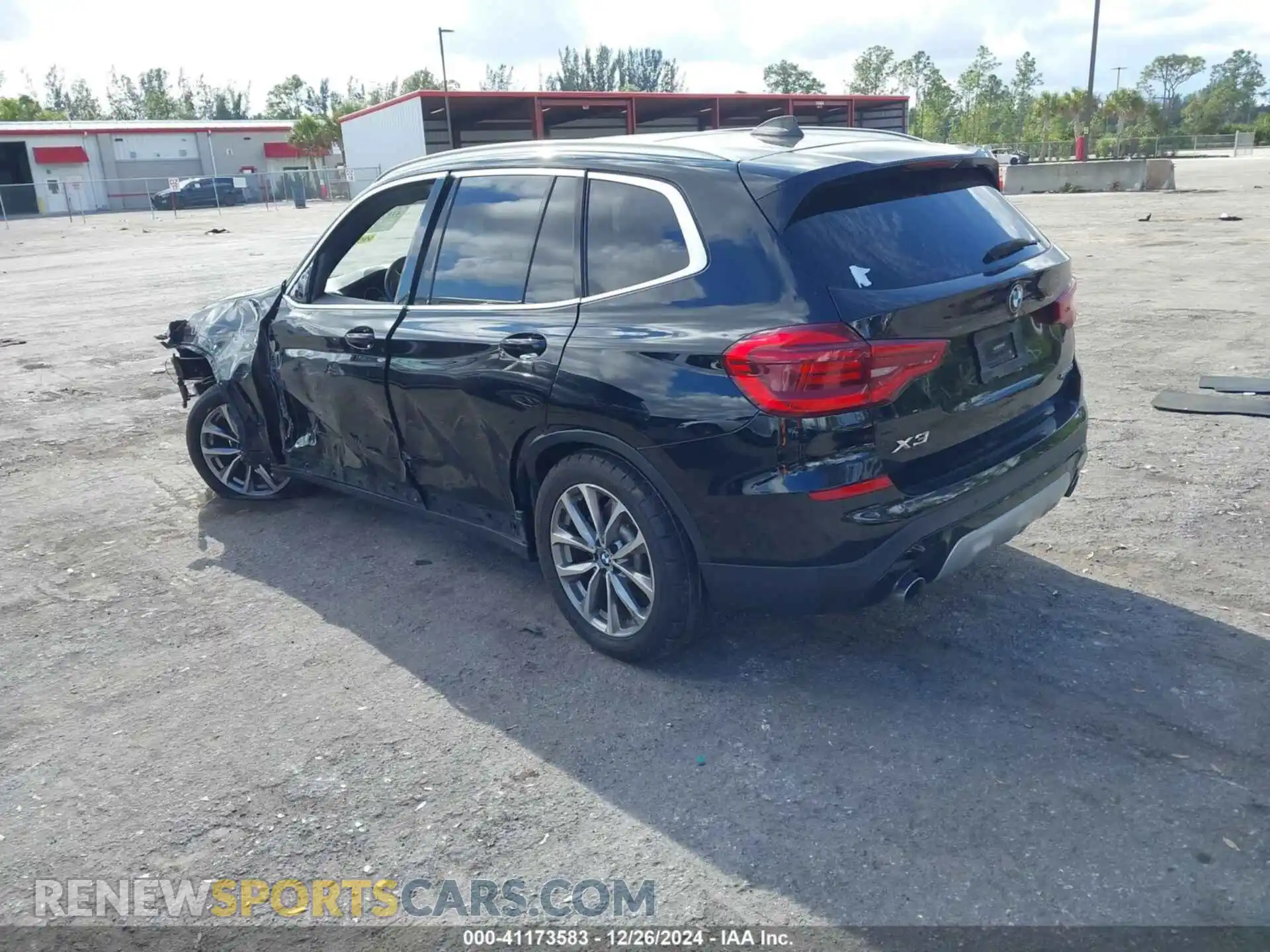 3 Photograph of a damaged car 5UXTR9C57KLP77113 BMW X3 2019