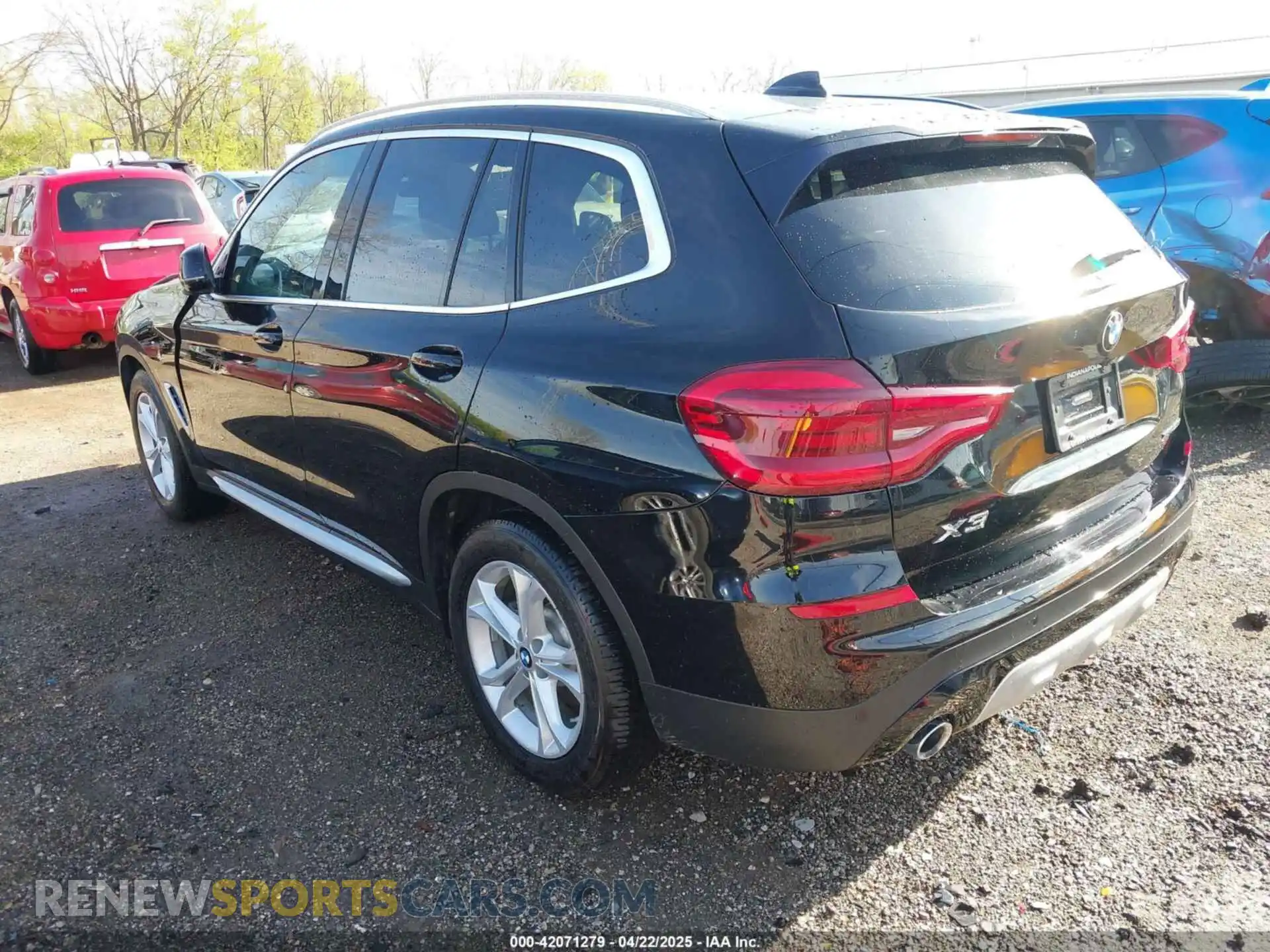 3 Photograph of a damaged car 5UXTR9C58KLD92243 BMW X3 2019