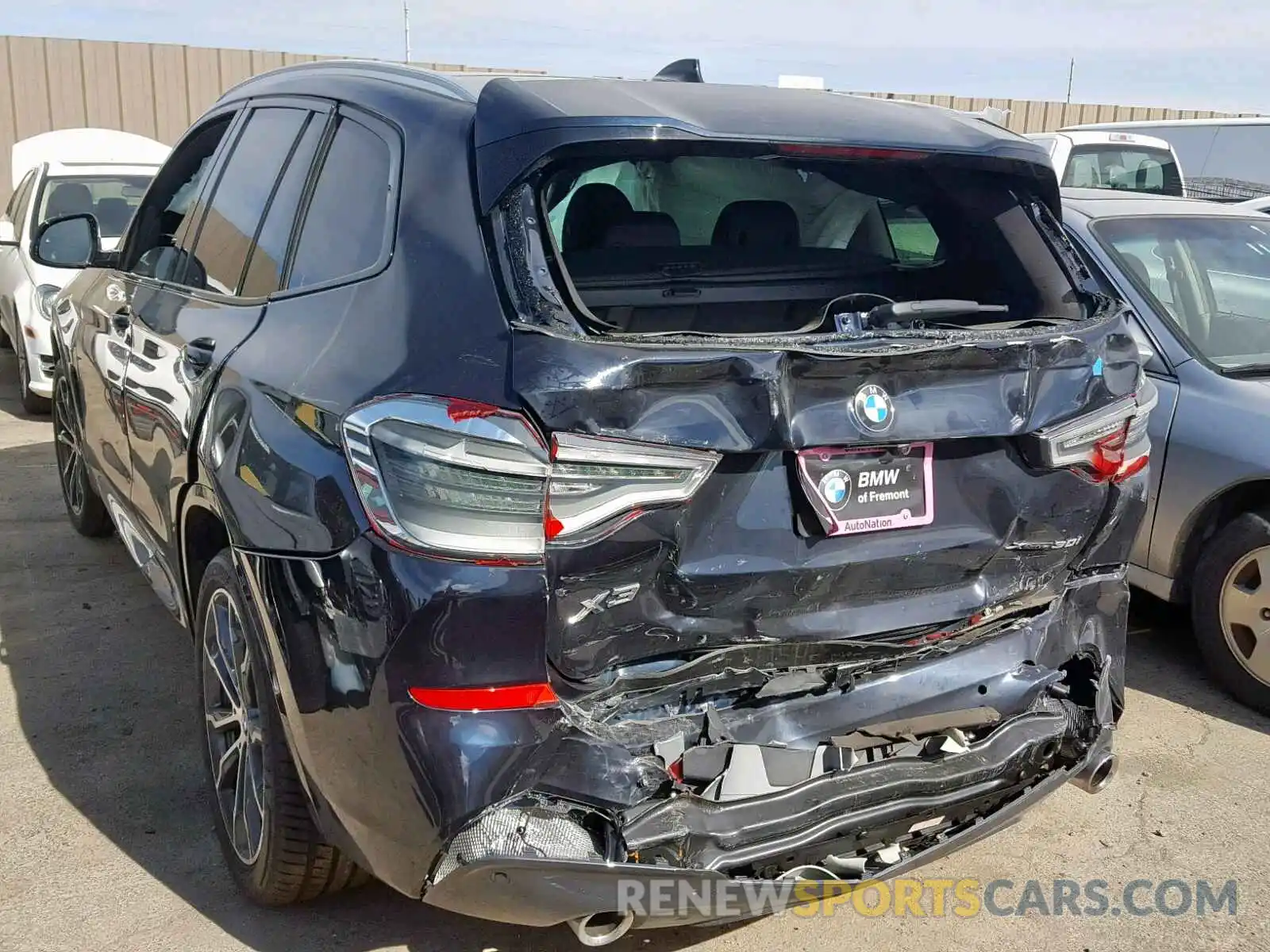 3 Photograph of a damaged car 5UXTR9C58KLD96163 BMW X3 2019