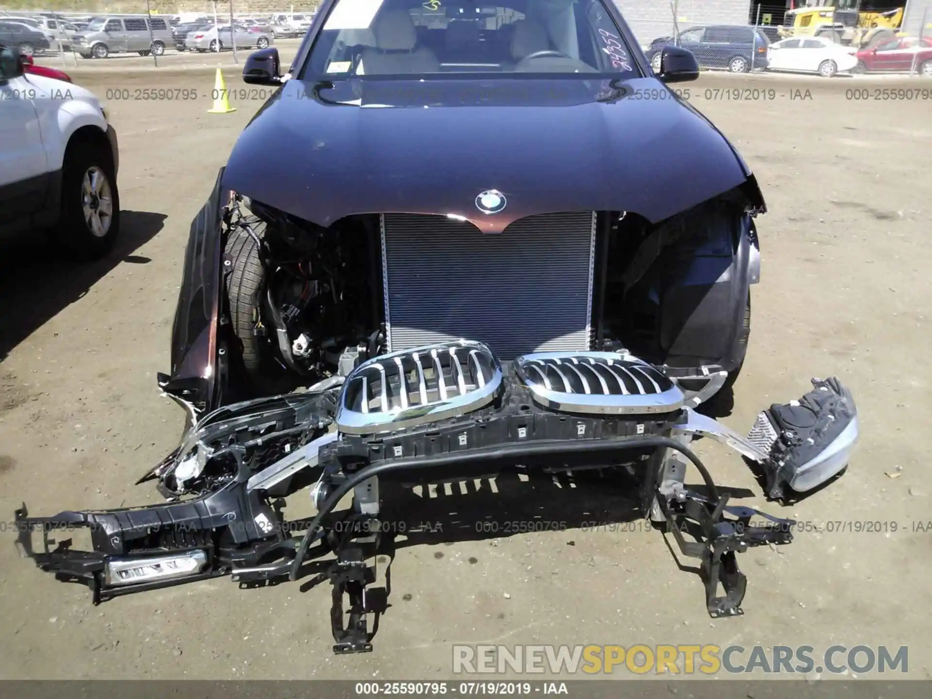 6 Photograph of a damaged car 5UXTR9C58KLE11048 BMW X3 2019
