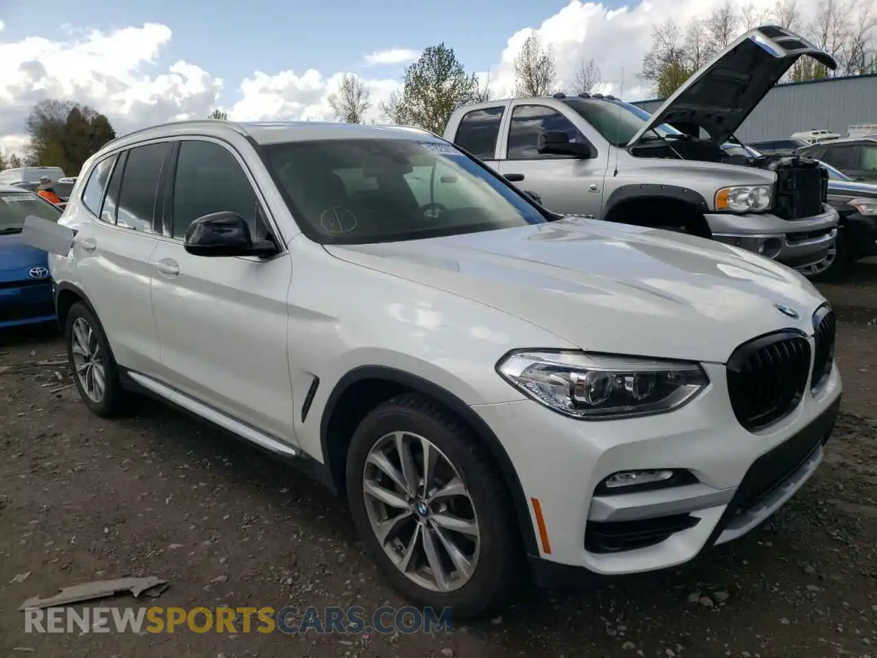 1 Photograph of a damaged car 5UXTR9C58KLE17299 BMW X3 2019