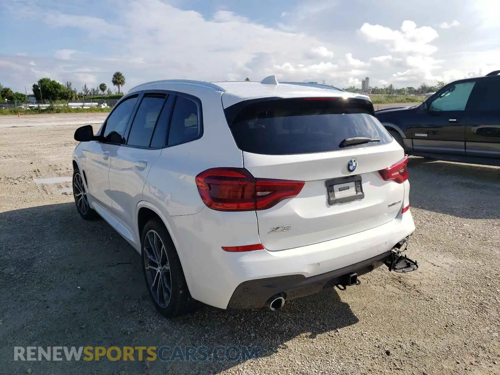 3 Photograph of a damaged car 5UXTR9C58KLE17352 BMW X3 2019