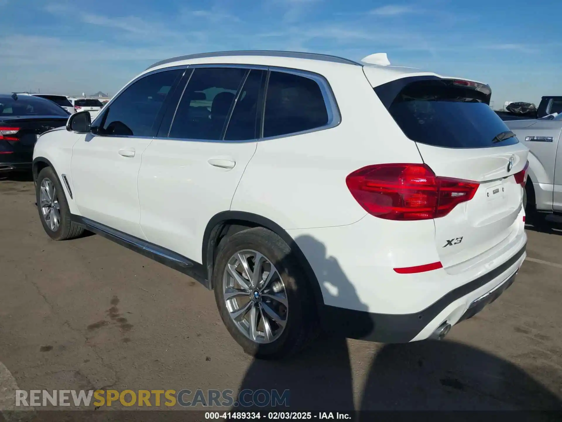 3 Photograph of a damaged car 5UXTR9C58KLP92008 BMW X3 2019