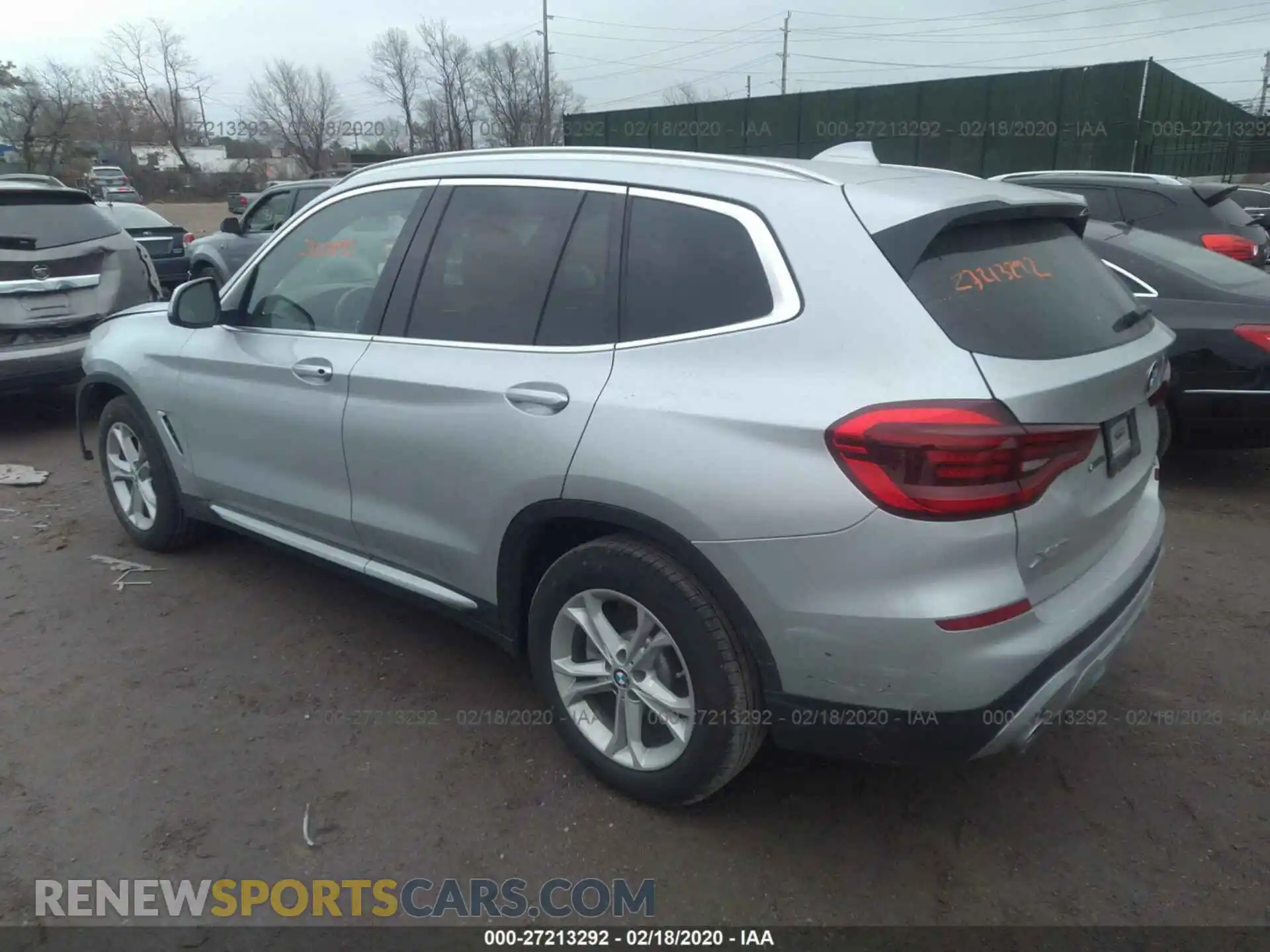 3 Photograph of a damaged car 5UXTR9C59KLD97760 BMW X3 2019