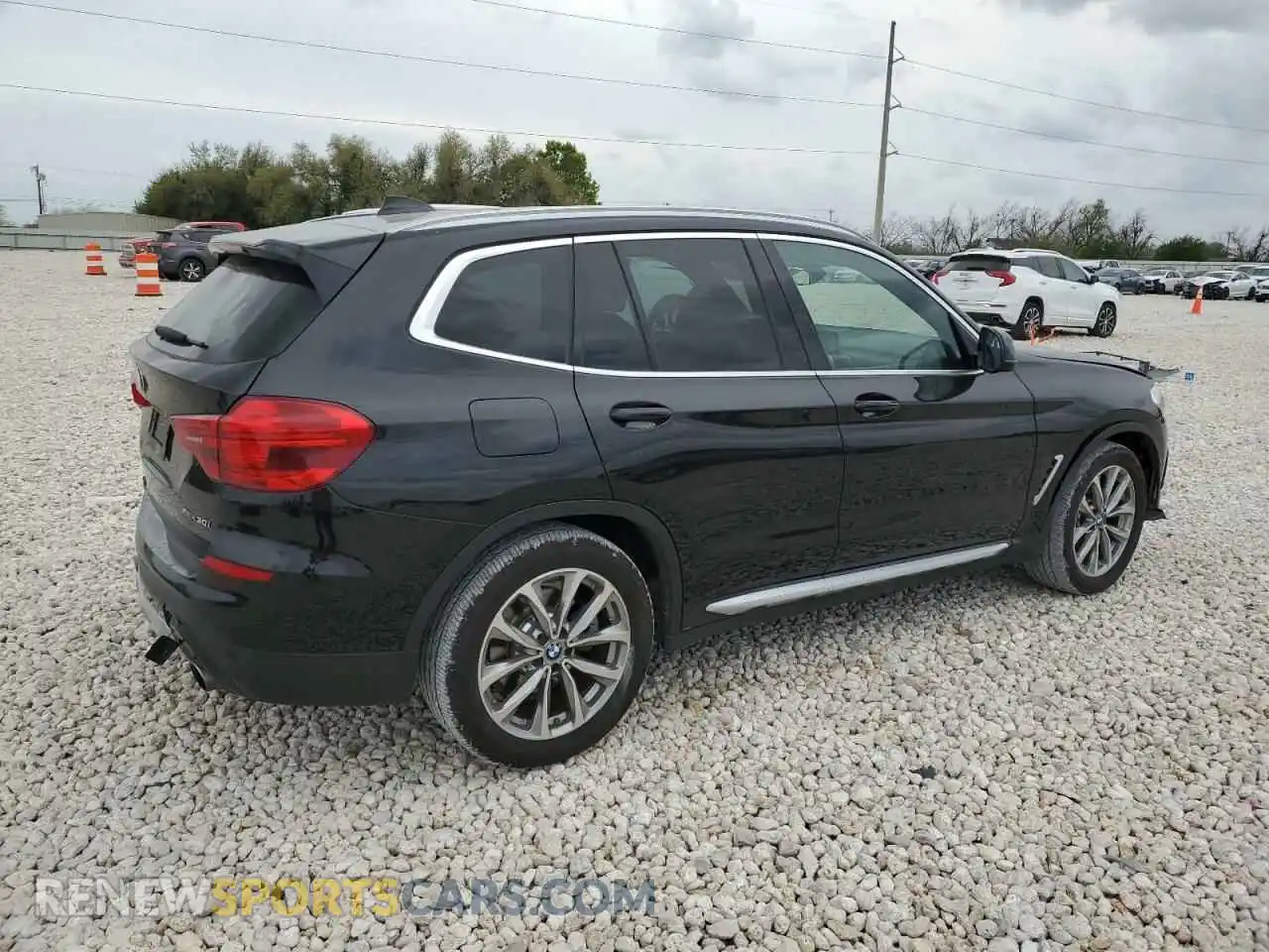 3 Photograph of a damaged car 5UXTR9C59KLE11530 BMW X3 2019