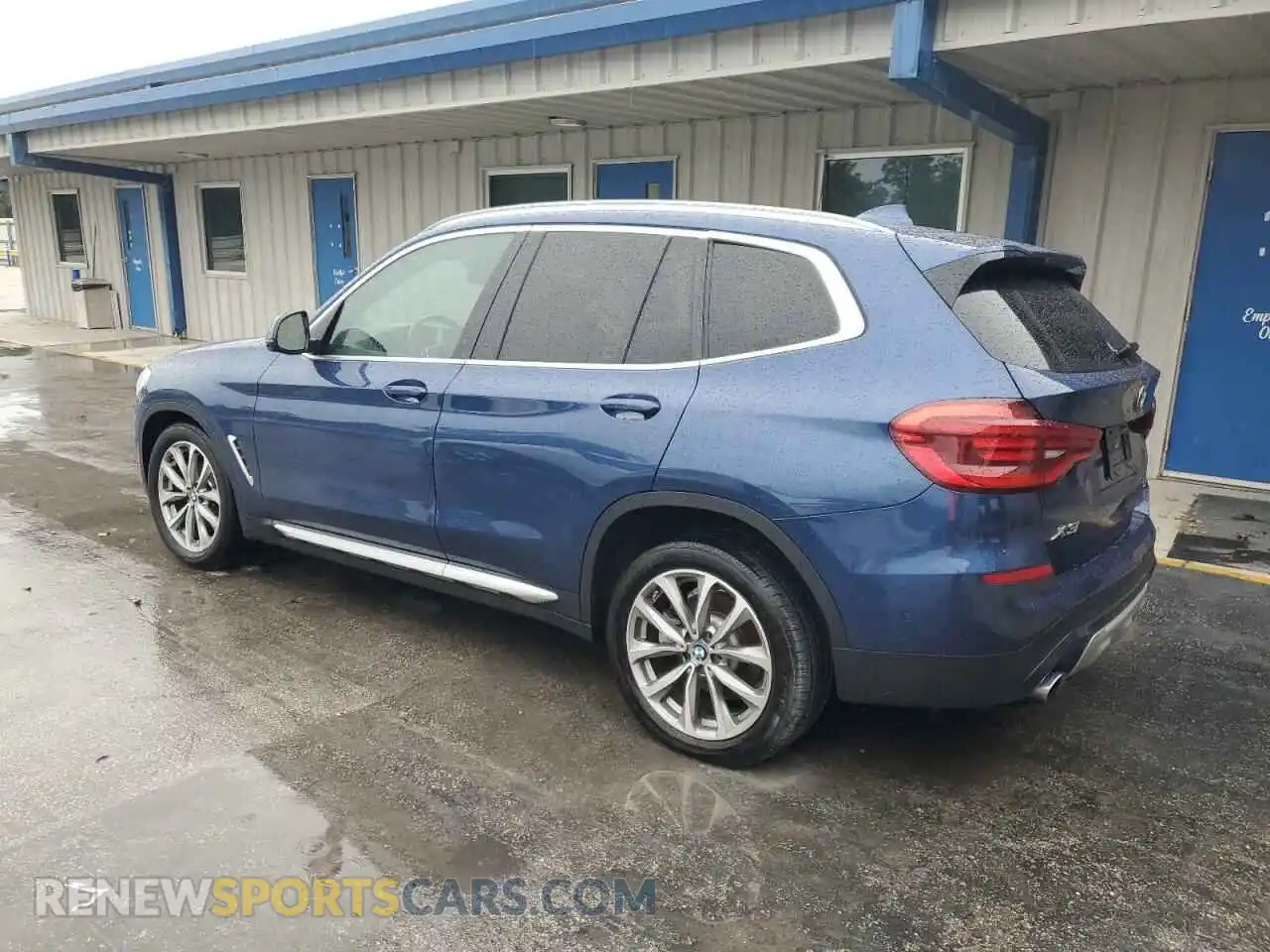 2 fotografías del automóvil dañado 5UXTR9C59KLE15092 BMW X3 2019