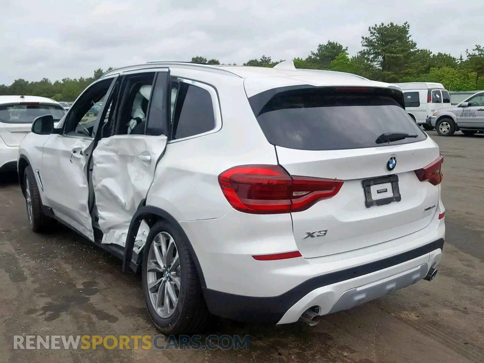 3 Фотография поврежденного автомобиля 5UXTR9C59KLE15531 BMW X3 2019