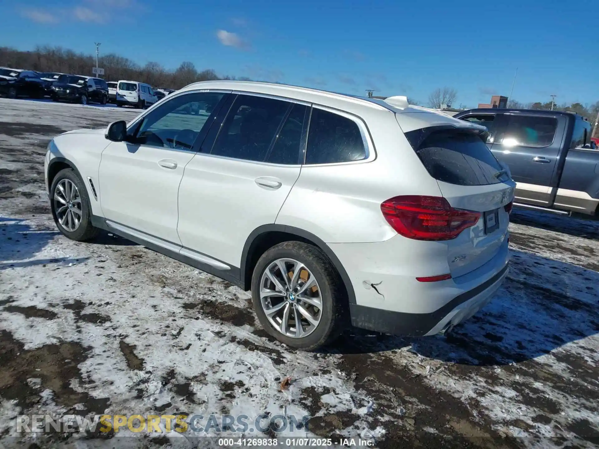 3 Photograph of a damaged car 5UXTR9C59KLE16663 BMW X3 2019