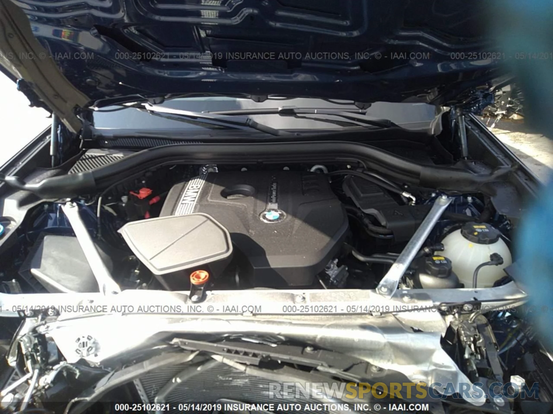 10 Photograph of a damaged car 5UXTR9C59KLE16954 BMW X3 2019