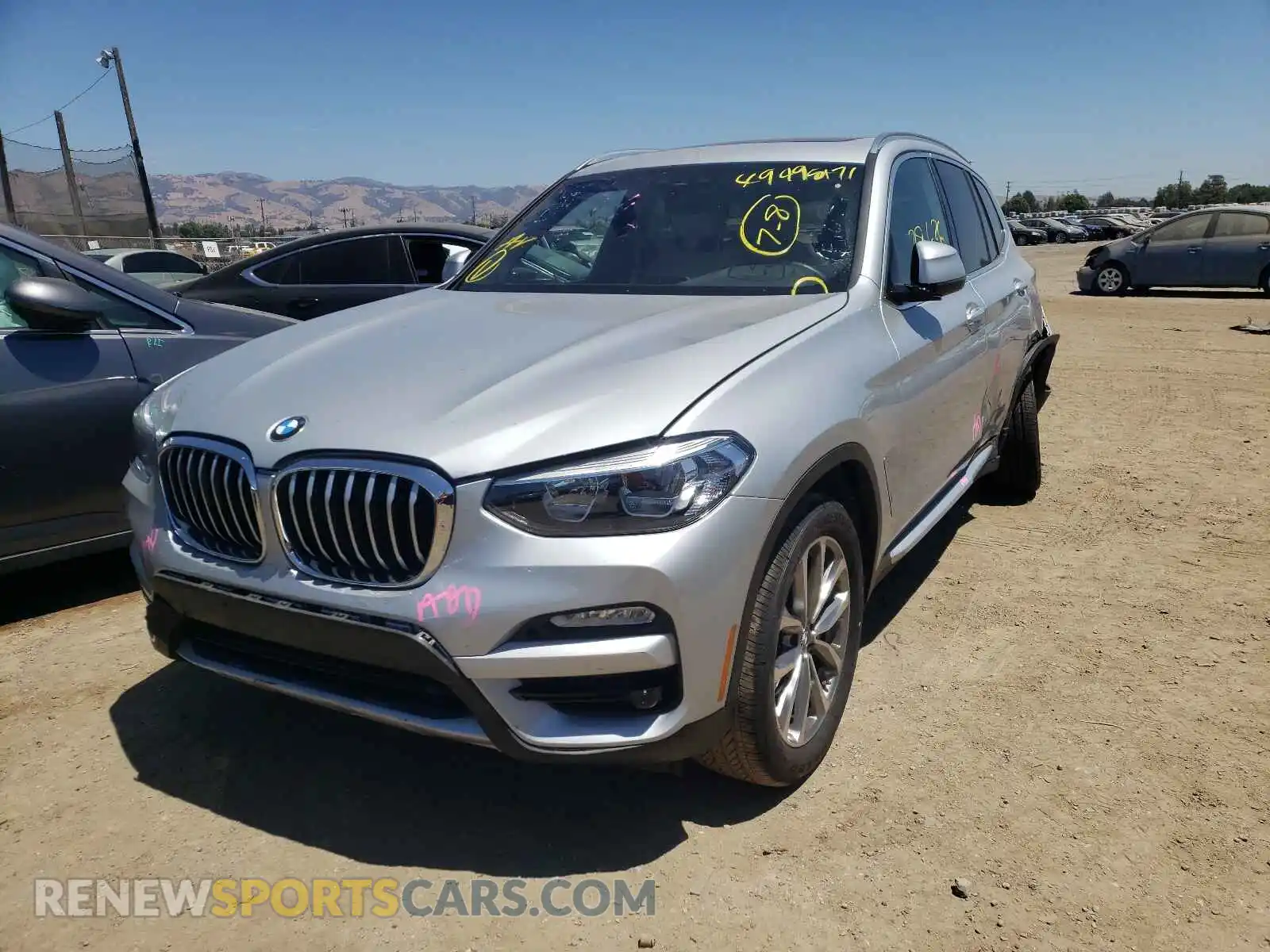 2 fotografías del automóvil dañado 5UXTR9C59KLE20096 BMW X3 2019