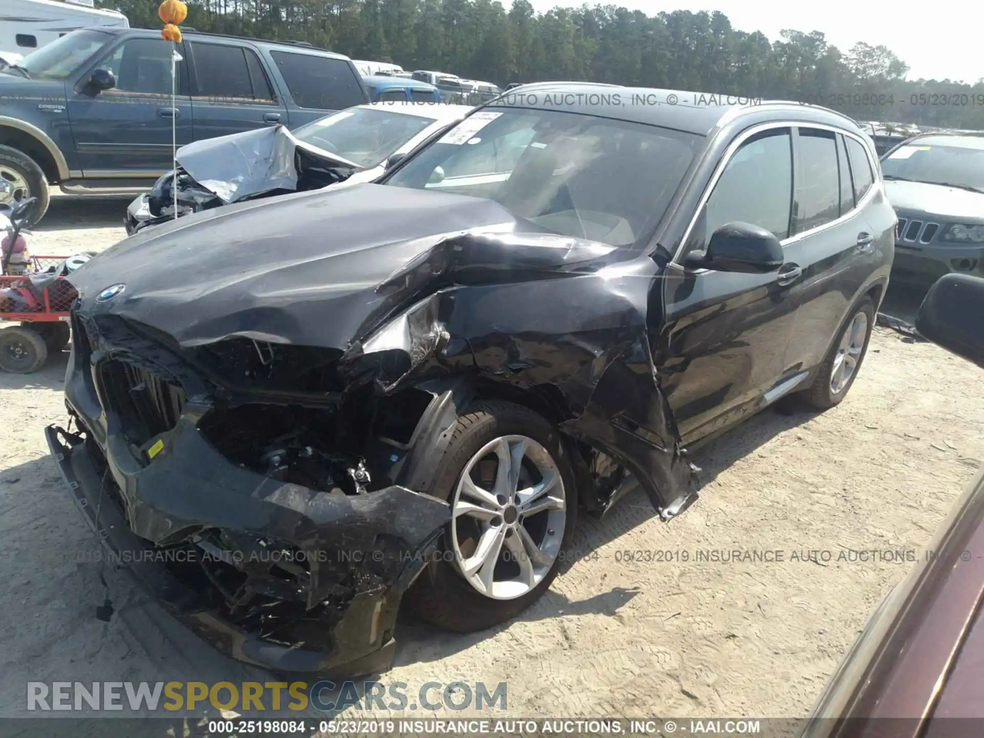 2 fotografías del automóvil dañado 5UXTR9C59KLP76738 BMW X3 2019