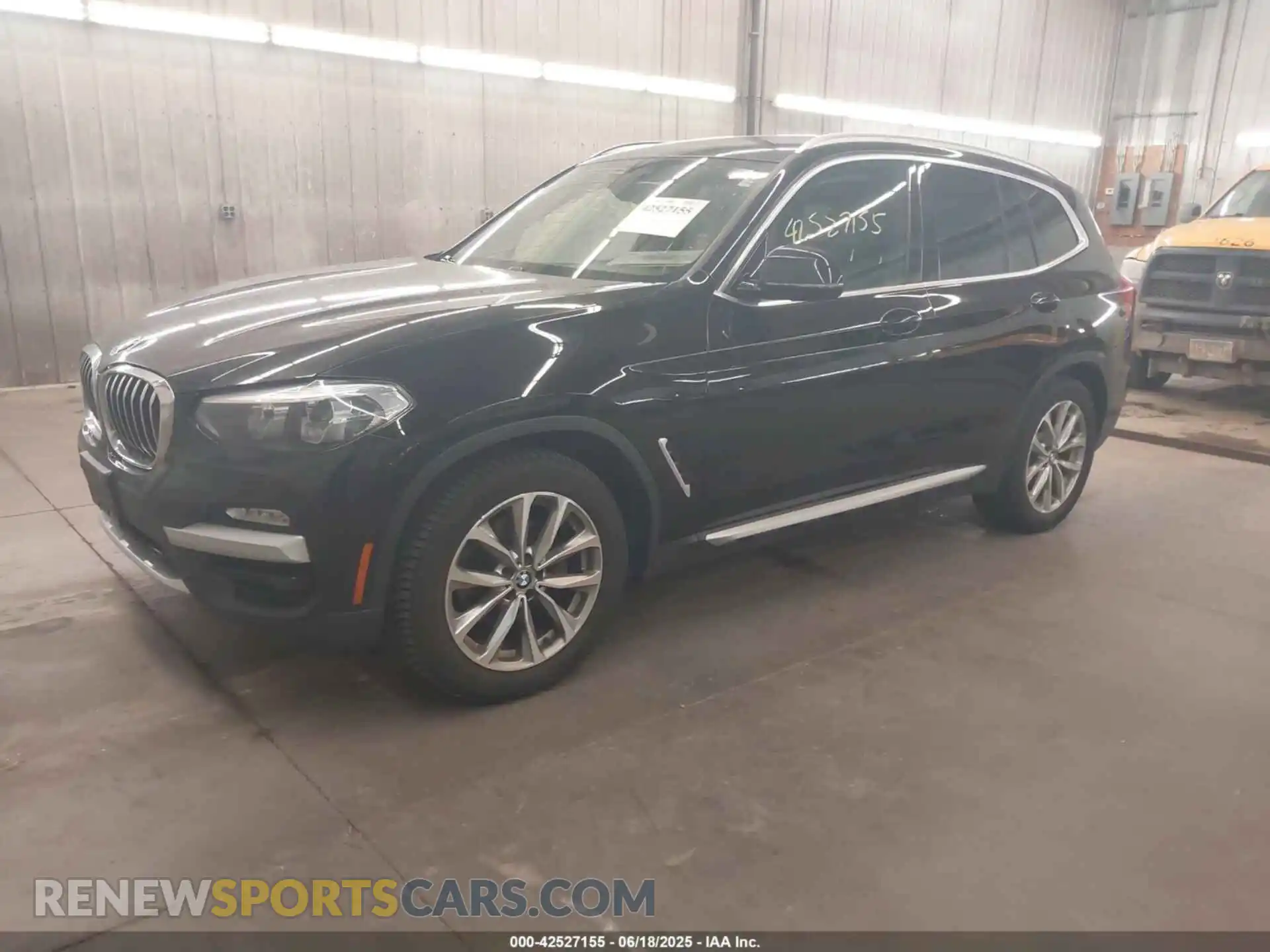 2 Фотография поврежденного автомобиля 5UXTR9C5XKLD94480 BMW X3 2019