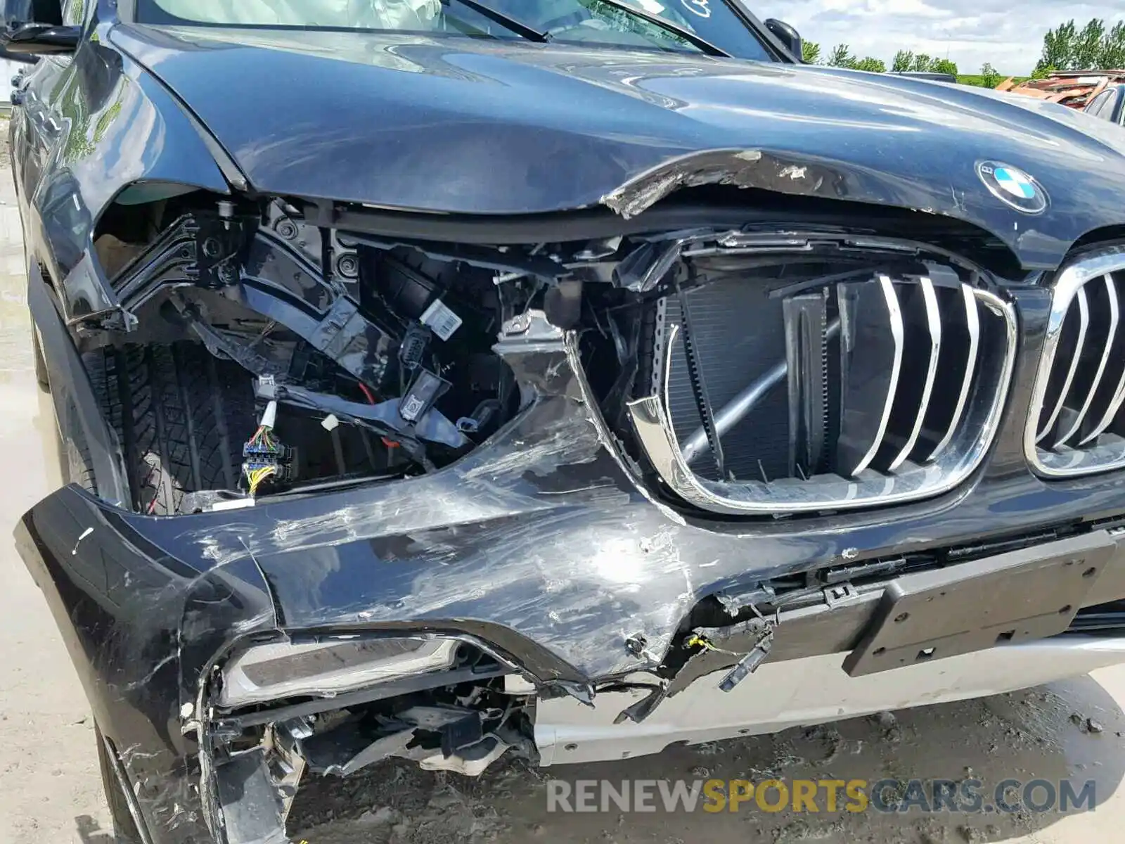 9 Photograph of a damaged car 5UXTR9C5XKLE11097 BMW X3 2019