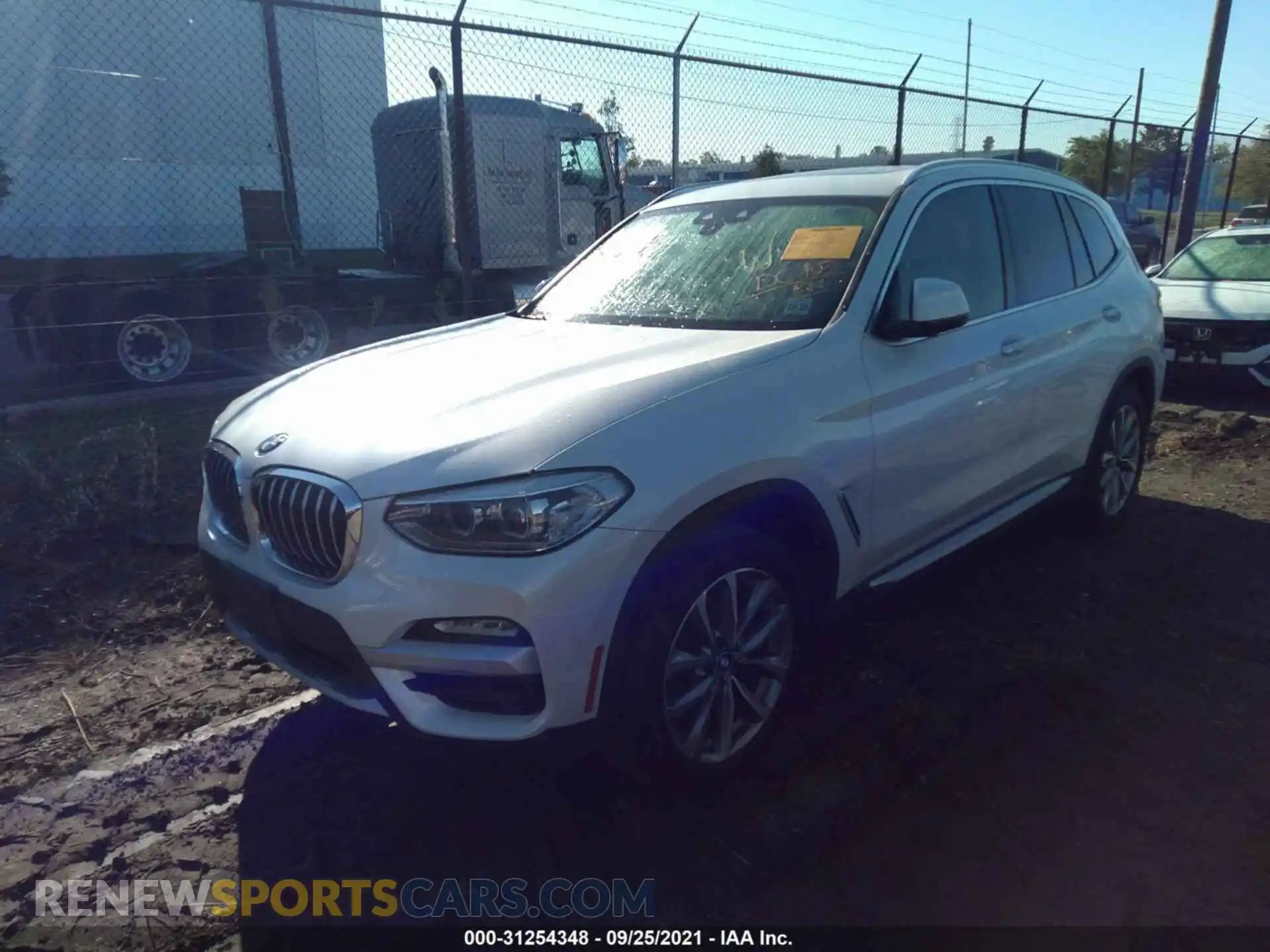 2 Фотография поврежденного автомобиля 5UXTR9C5XKLE11228 BMW X3 2019