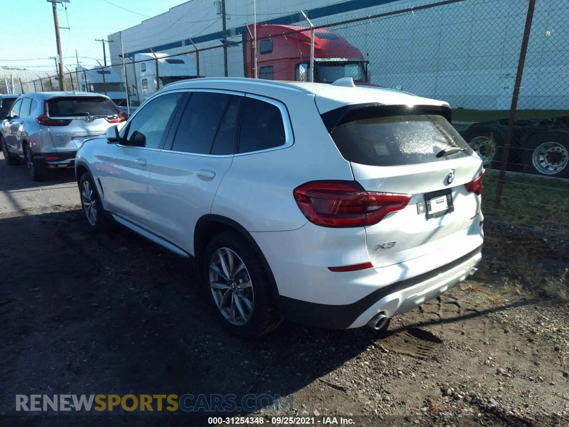 3 Фотография поврежденного автомобиля 5UXTR9C5XKLE11228 BMW X3 2019