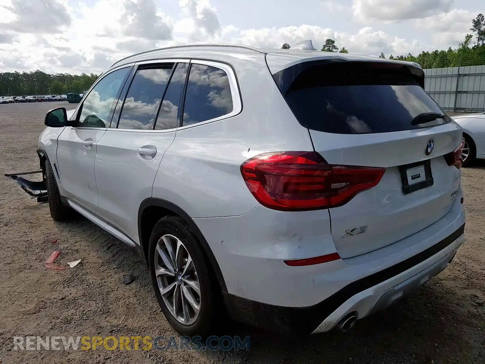 3 Photograph of a damaged car 5UXTR9C5XKLE12556 BMW X3 2019