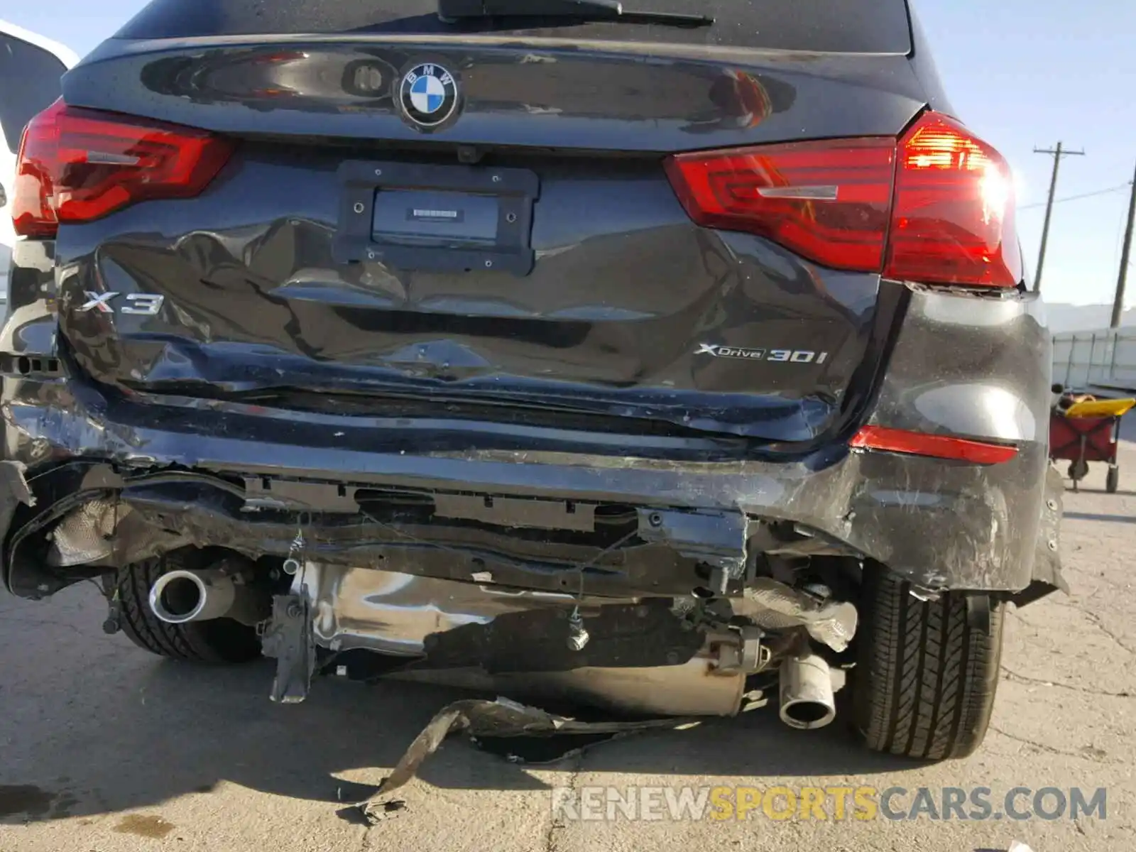 9 Photograph of a damaged car 5UXTR9C5XKLP85674 BMW X3 2019