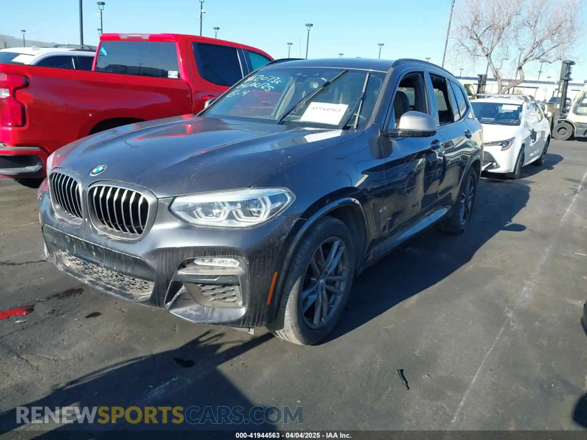 2 Photograph of a damaged car 5UXTS3C52K0Z04806 BMW X3 2019