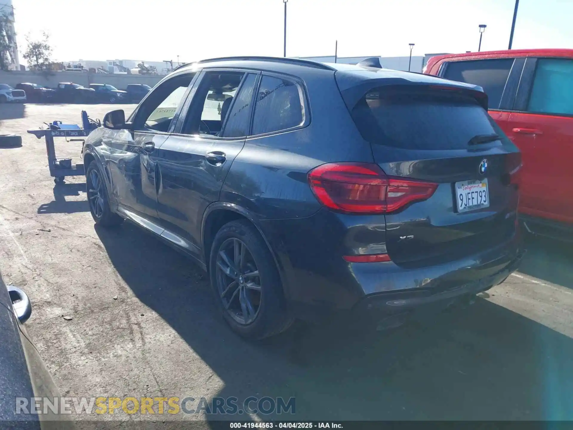 3 Photograph of a damaged car 5UXTS3C52K0Z04806 BMW X3 2019