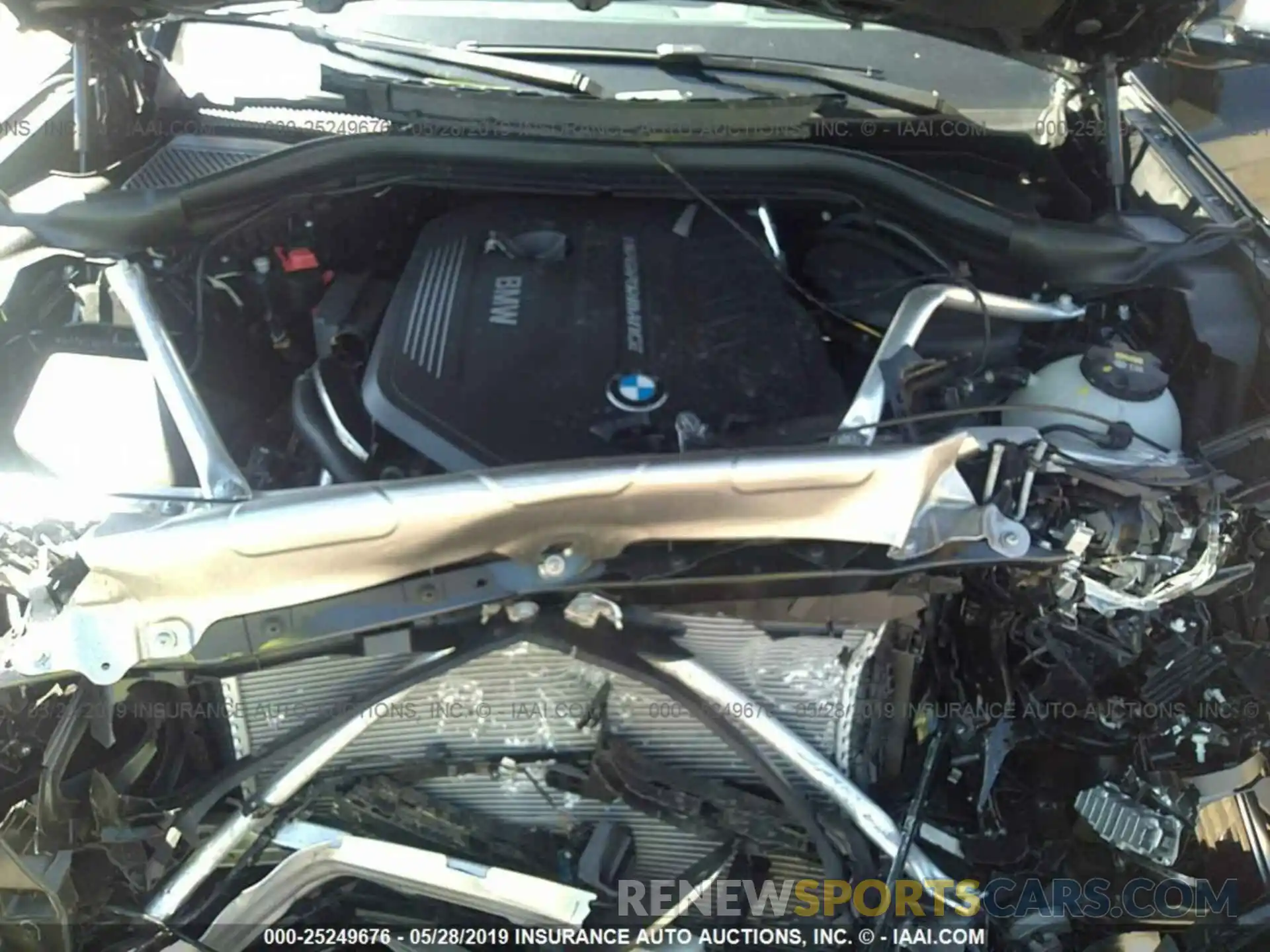 10 Photograph of a damaged car 5UXTS3C55K0Z06906 BMW X3 2019