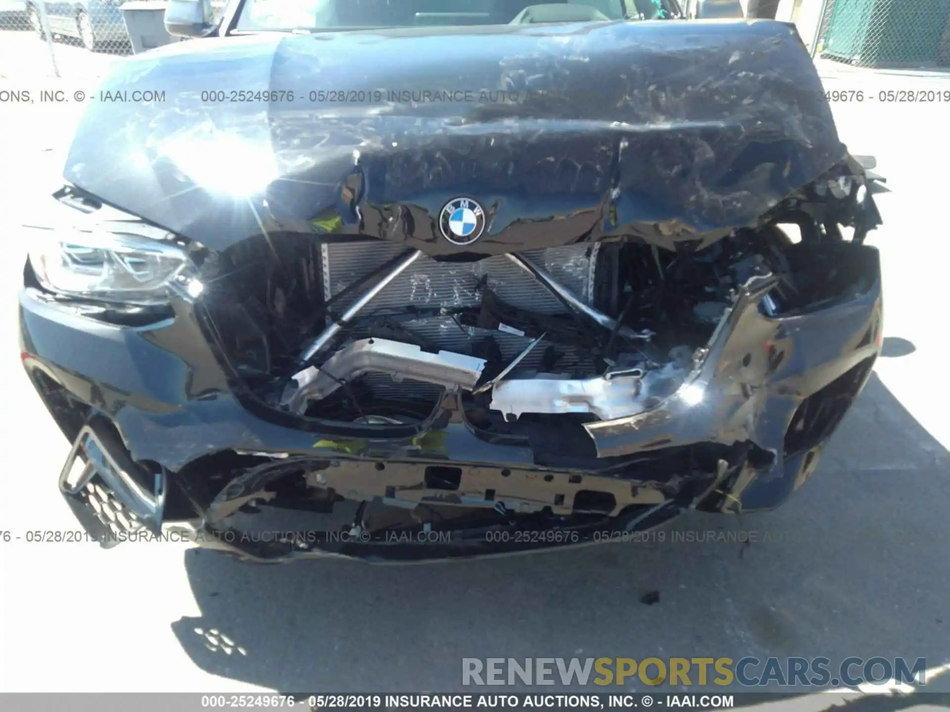 6 Photograph of a damaged car 5UXTS3C55K0Z06906 BMW X3 2019