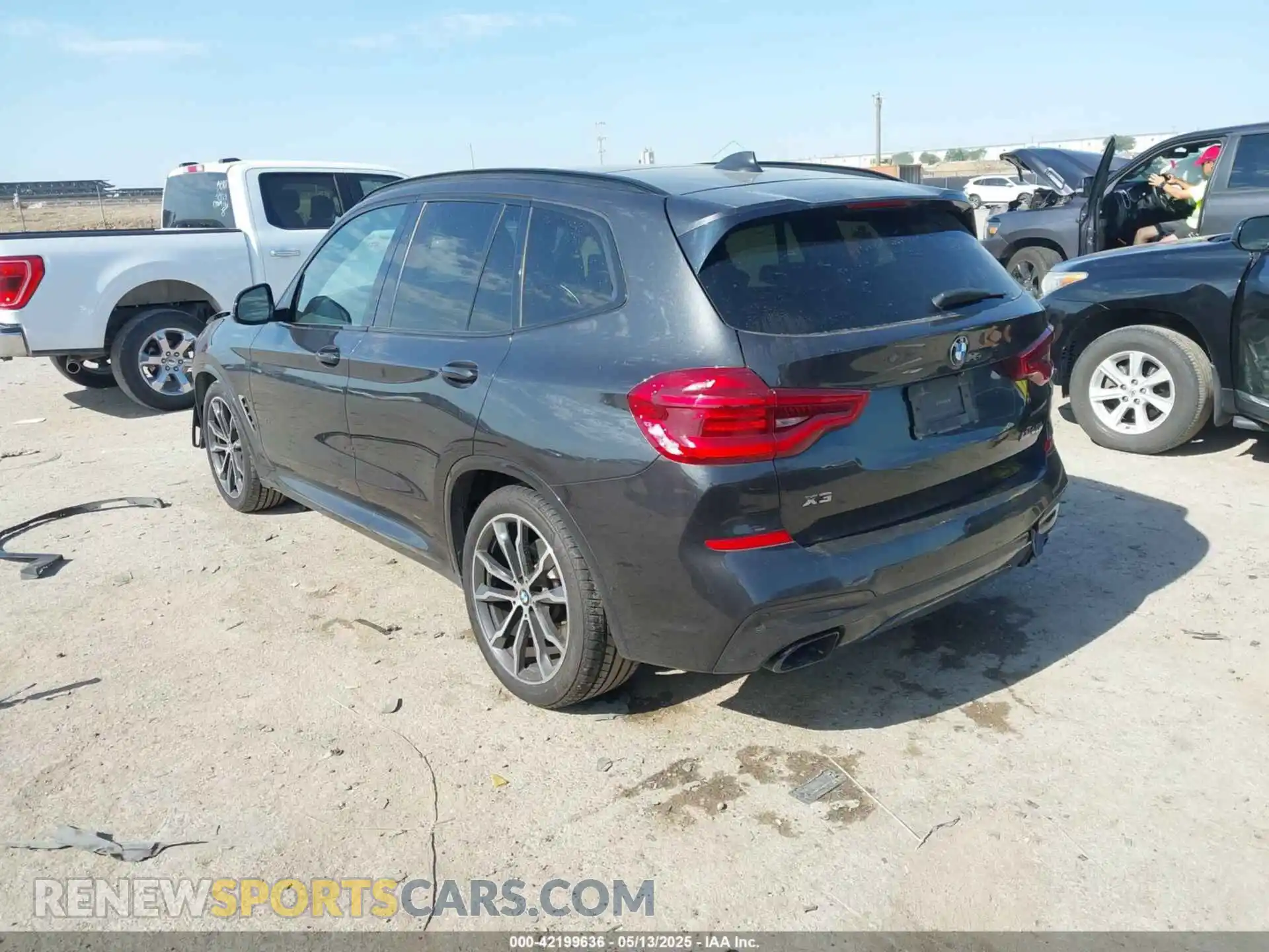 3 Photograph of a damaged car 5UXTS3C56K0Z07174 BMW X3 2019