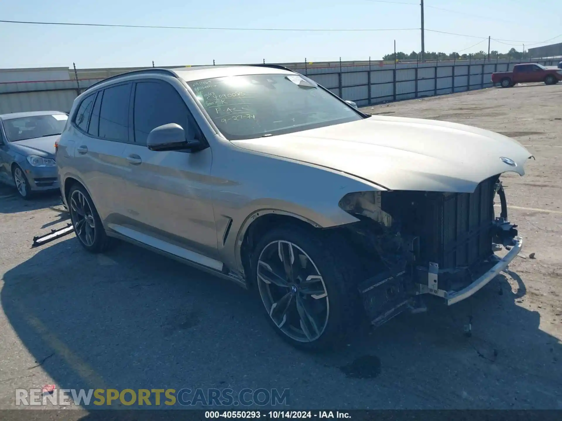 1 Photograph of a damaged car 5UXTS3C56KLR73660 BMW X3 2019