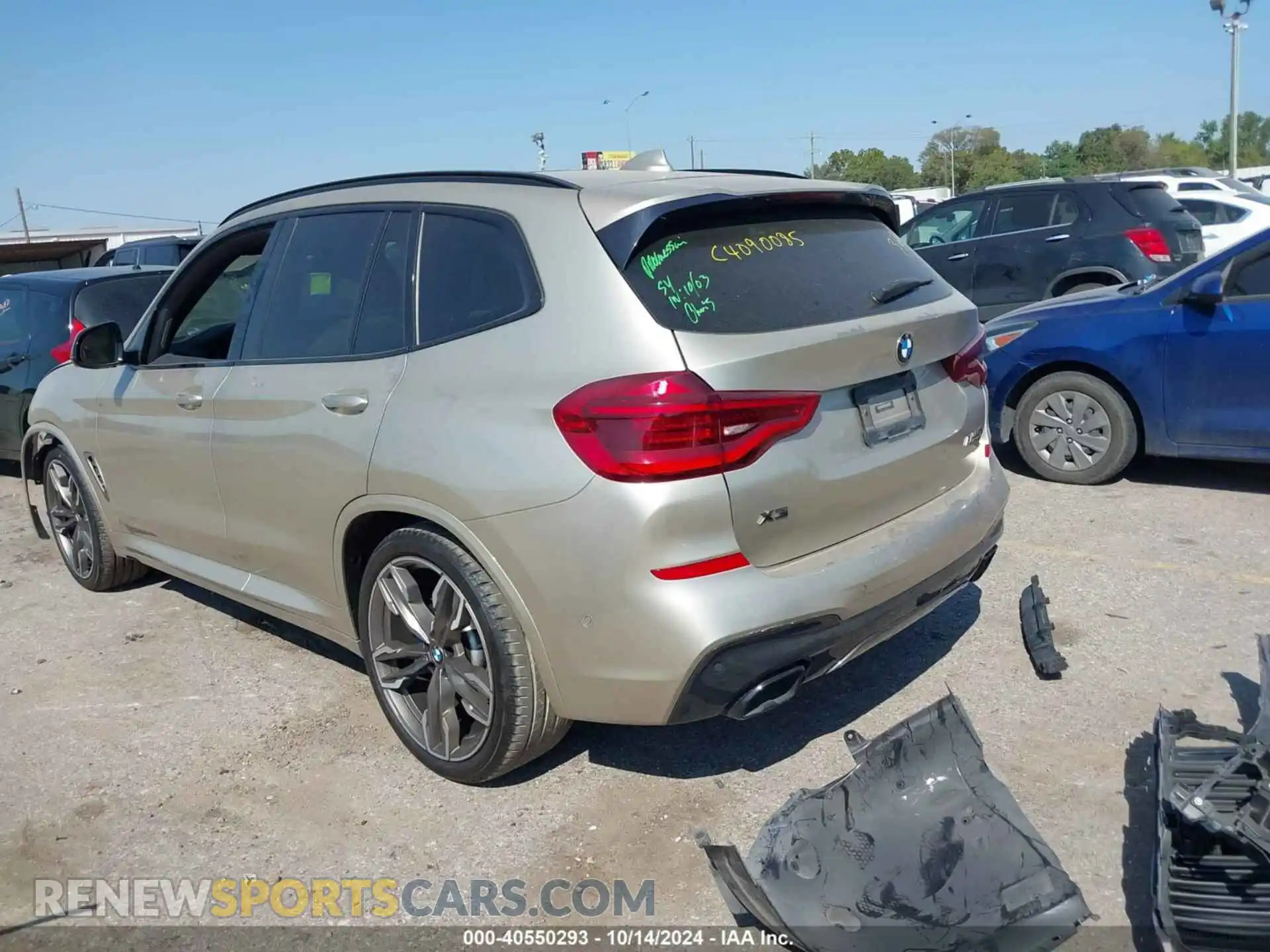 3 Photograph of a damaged car 5UXTS3C56KLR73660 BMW X3 2019