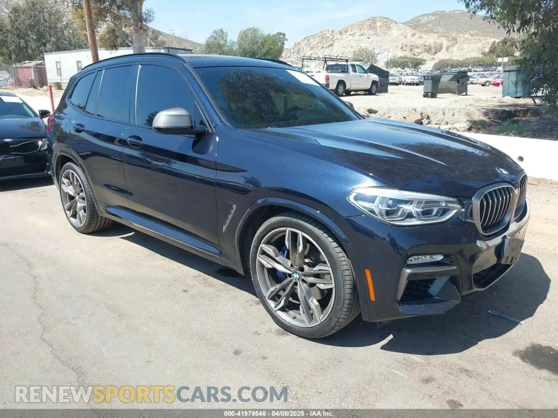 1 Photograph of a damaged car 5UXTS3C58K0Z07323 BMW X3 2019