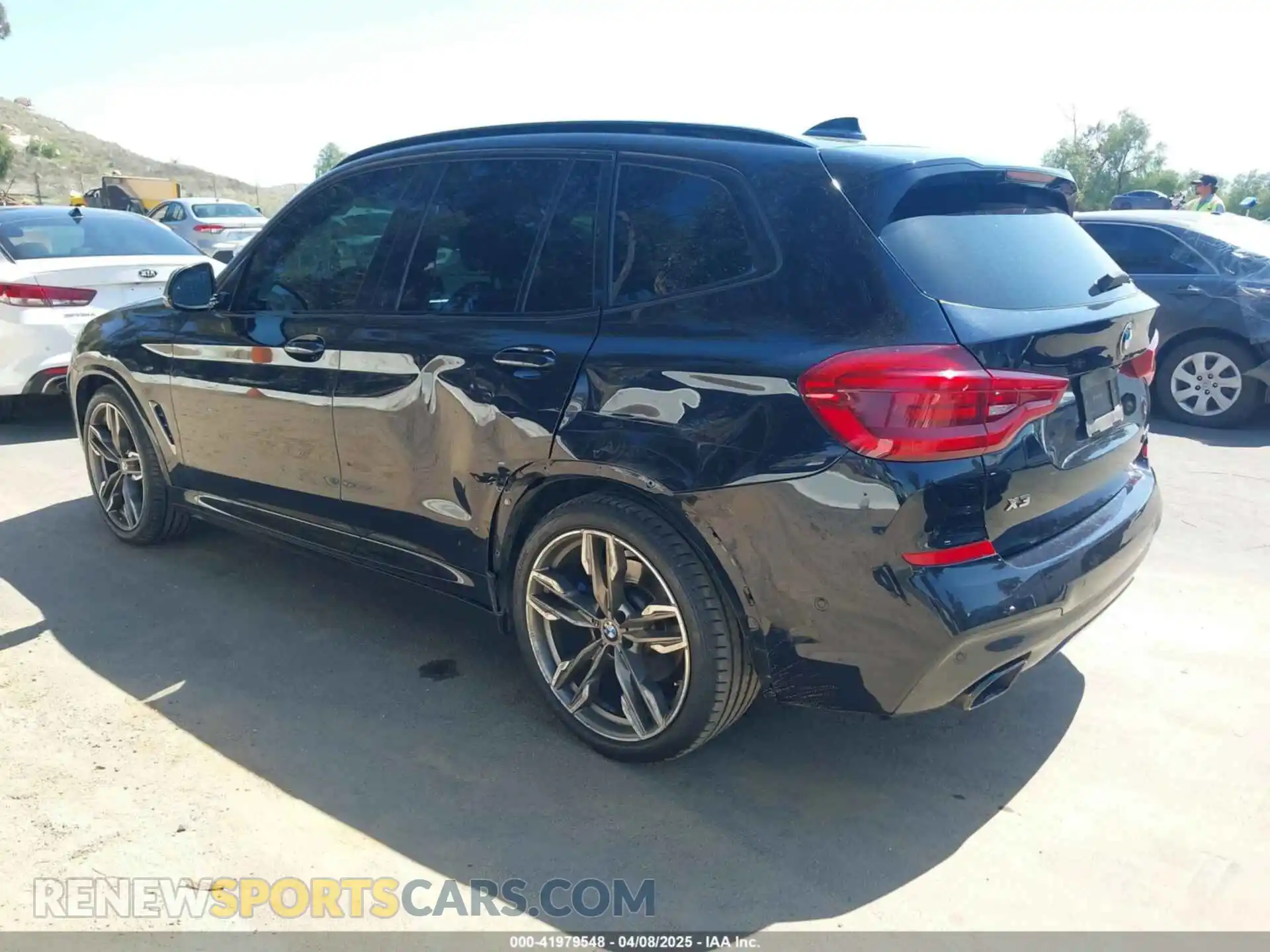 3 Photograph of a damaged car 5UXTS3C58K0Z07323 BMW X3 2019