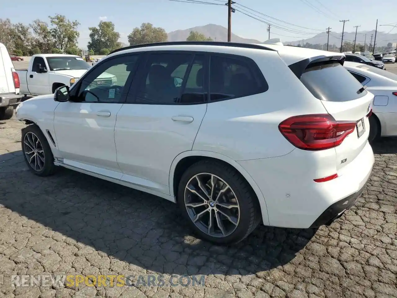 2 Photograph of a damaged car 5UXTS3C59K0Z03295 BMW X3 2019