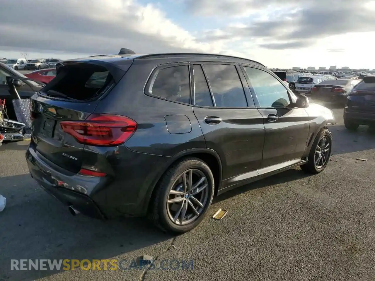 3 Photograph of a damaged car 5UXTS1C08L9C92412 BMW X3 2020